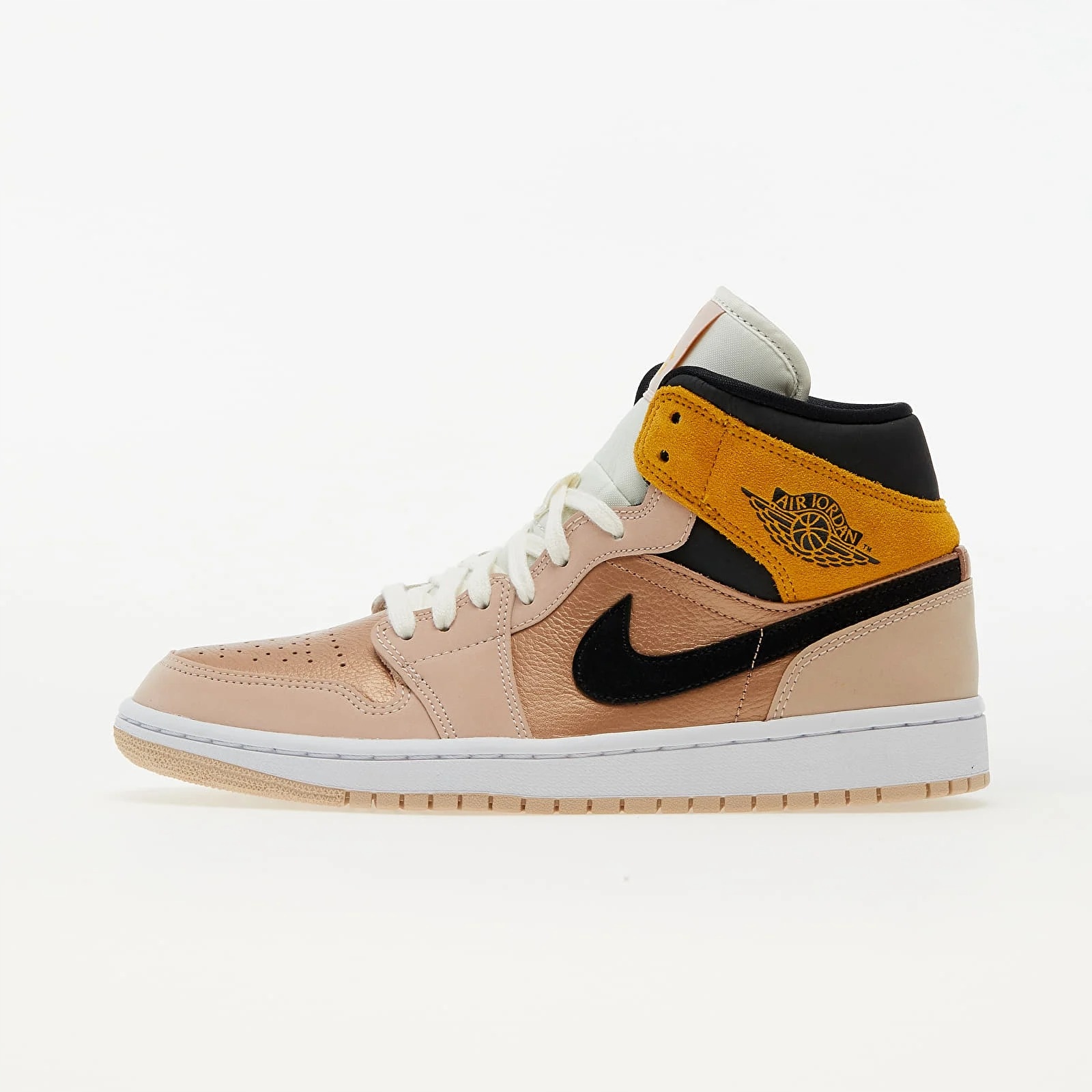 Módní sportovní boty Nike Air Jordan 1 Mid DD2224-200 vel. 42.5