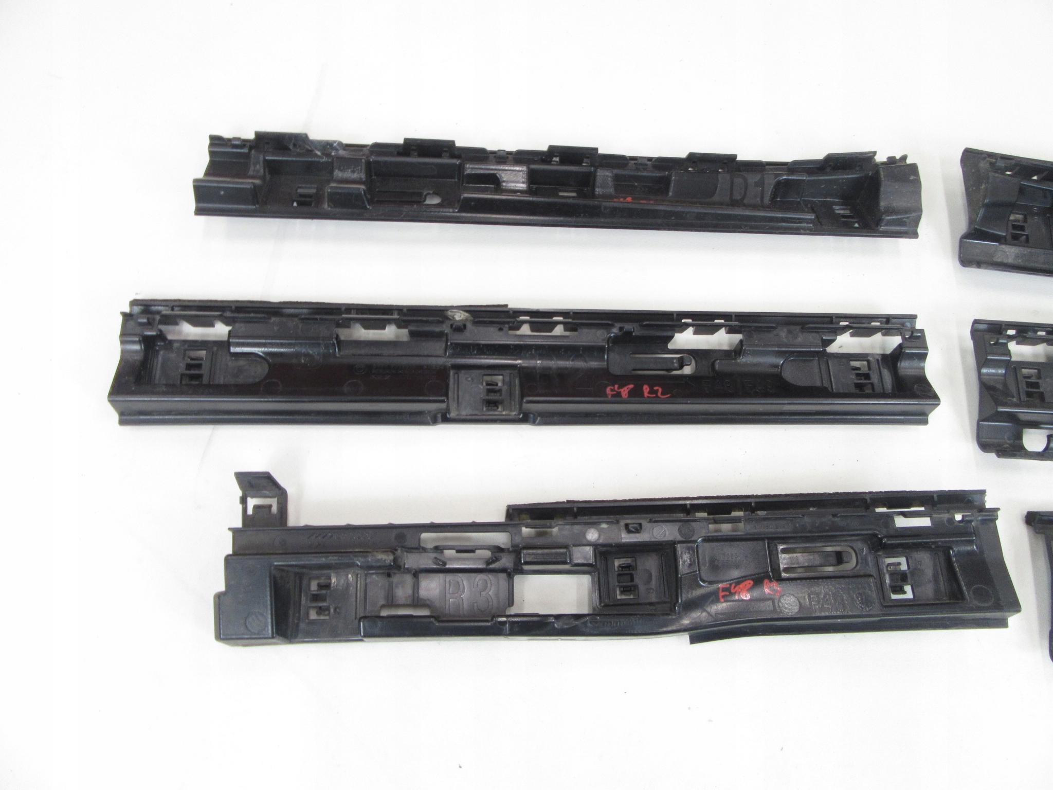 bracket holder of the threshold left right BMW F48 X1