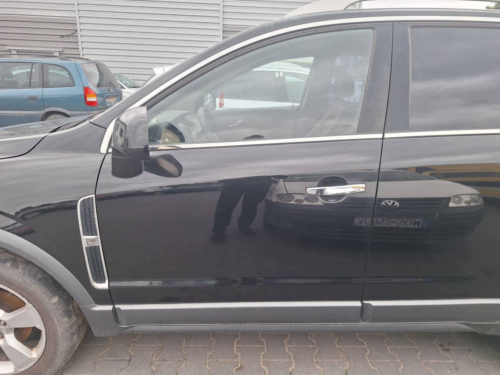 door complete left front OPEL ANTARA and 19U