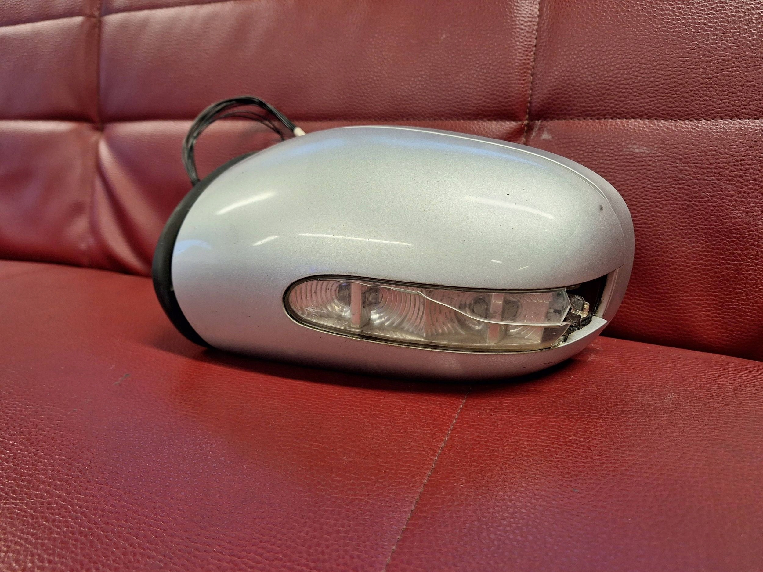 2038105993 MERCEDES E-KLASA W211 silver mirror left 11-PIN 9+2 C744