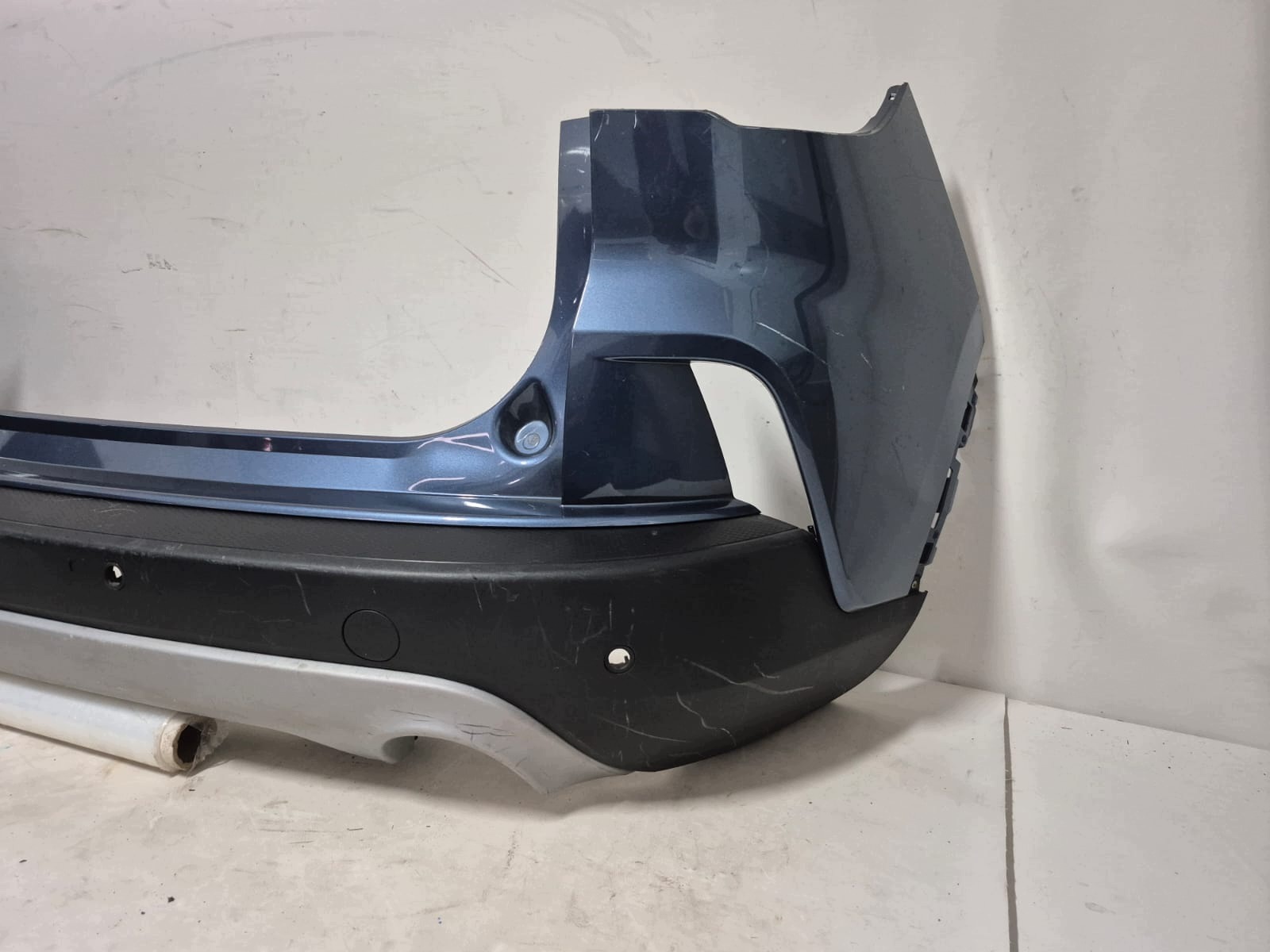 FORD ESCAPE 19- bumper rear part rear PDC LV4B-17A894-DA