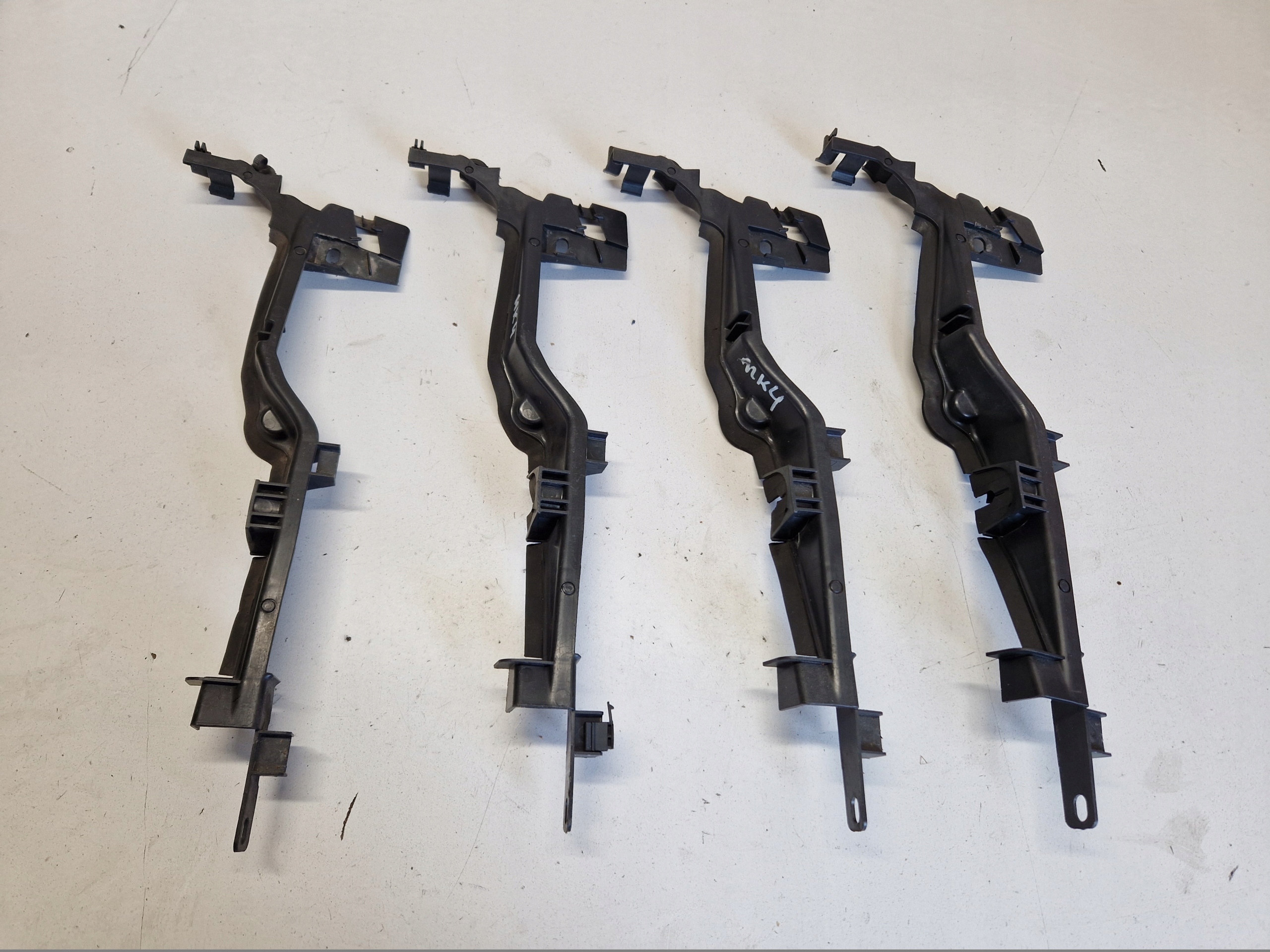 kryt blatníku pravá FORD MONDEO MK4 7S71A02477AE