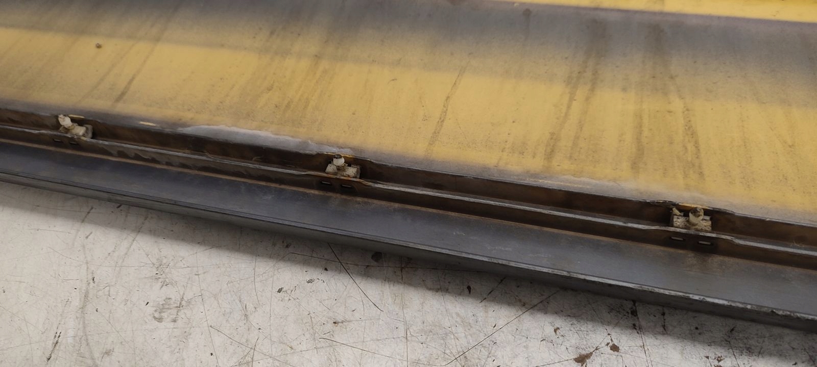 moulding door left front Mercedes W140 3,2 199