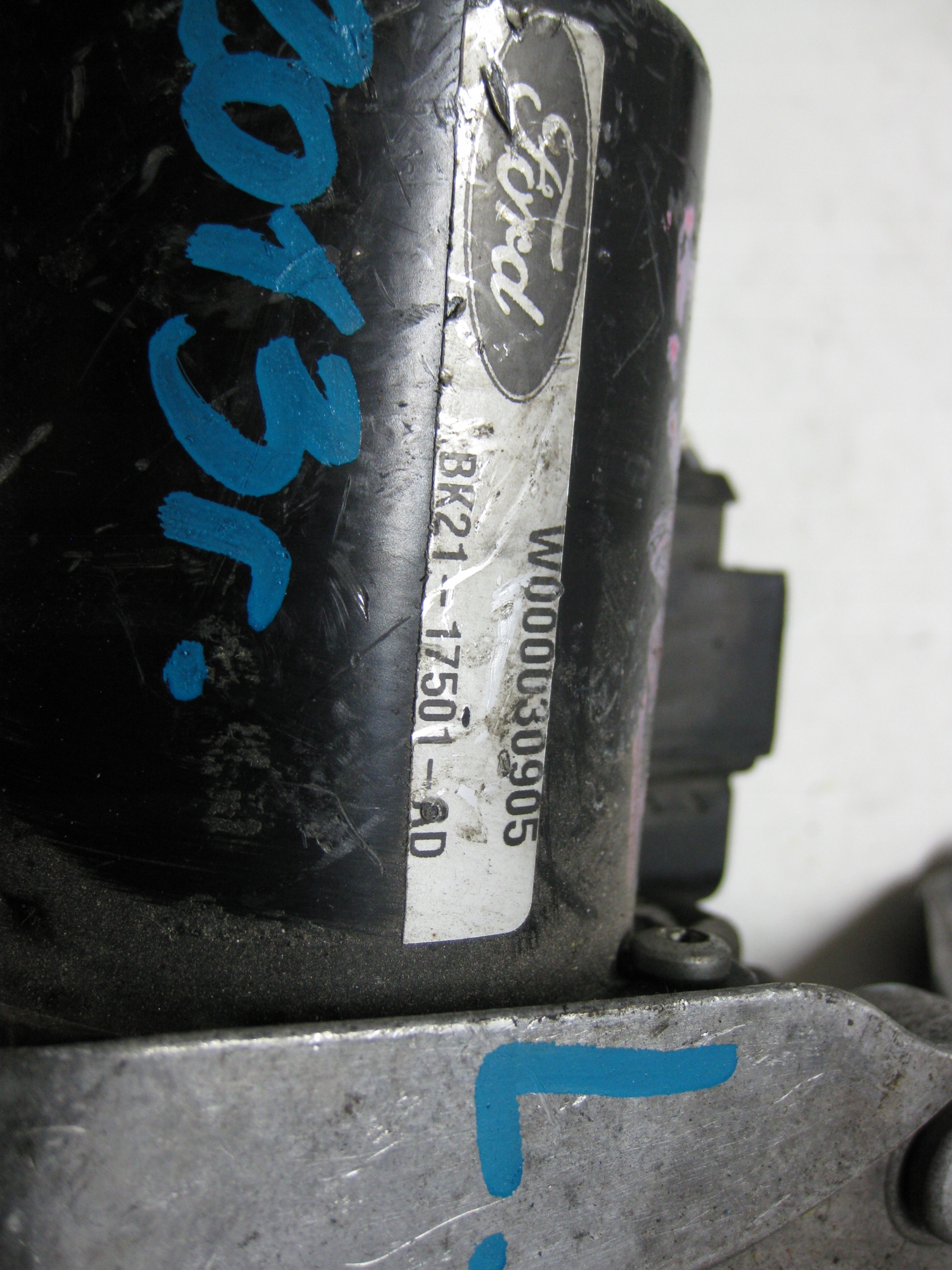 FORD TRANSIT Gestänge Motor Wischer links BK2117501AD