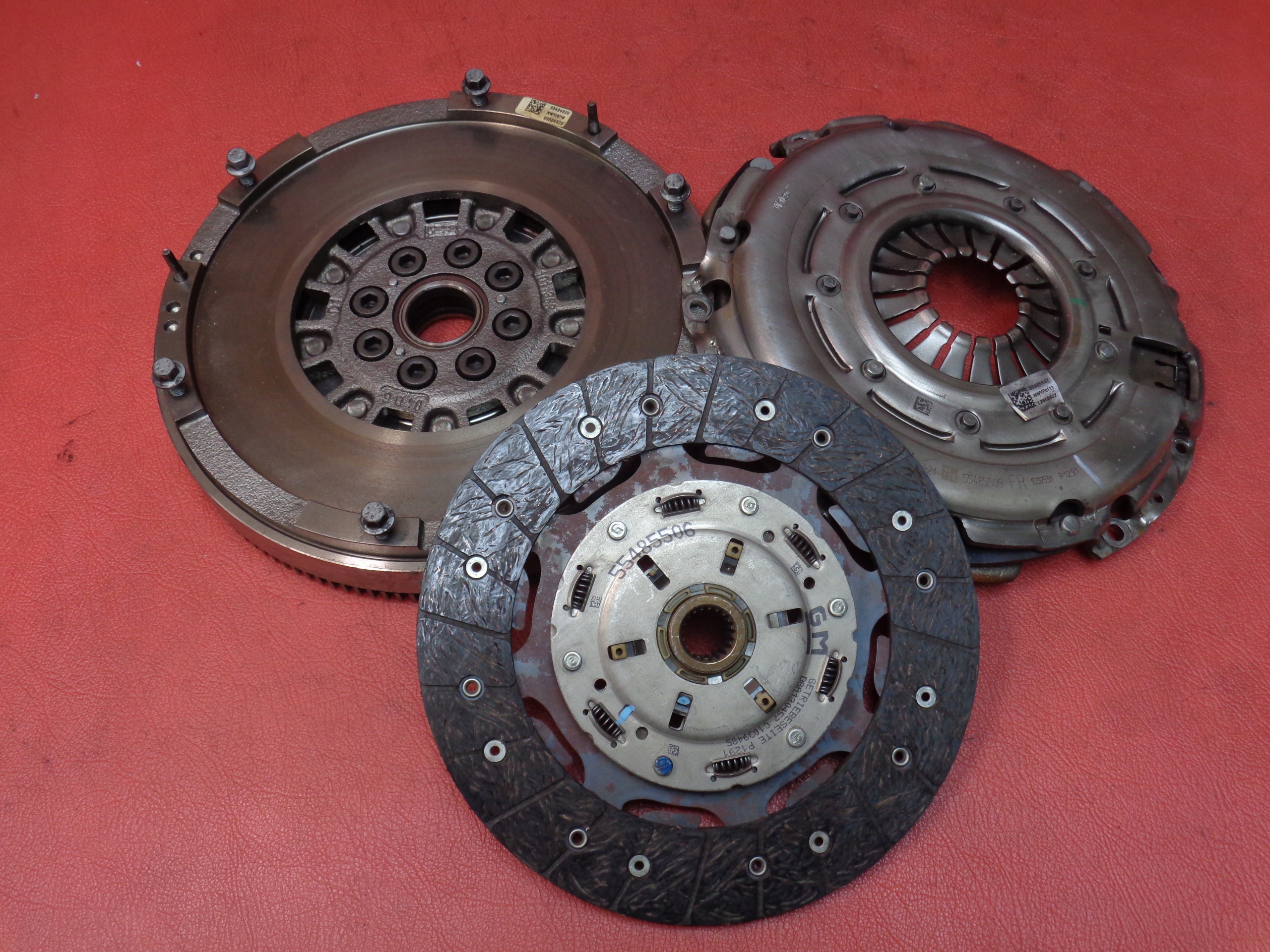 55494829 - Двухмассовое сцепление Opel Insignia 1.6 CDTI 2017