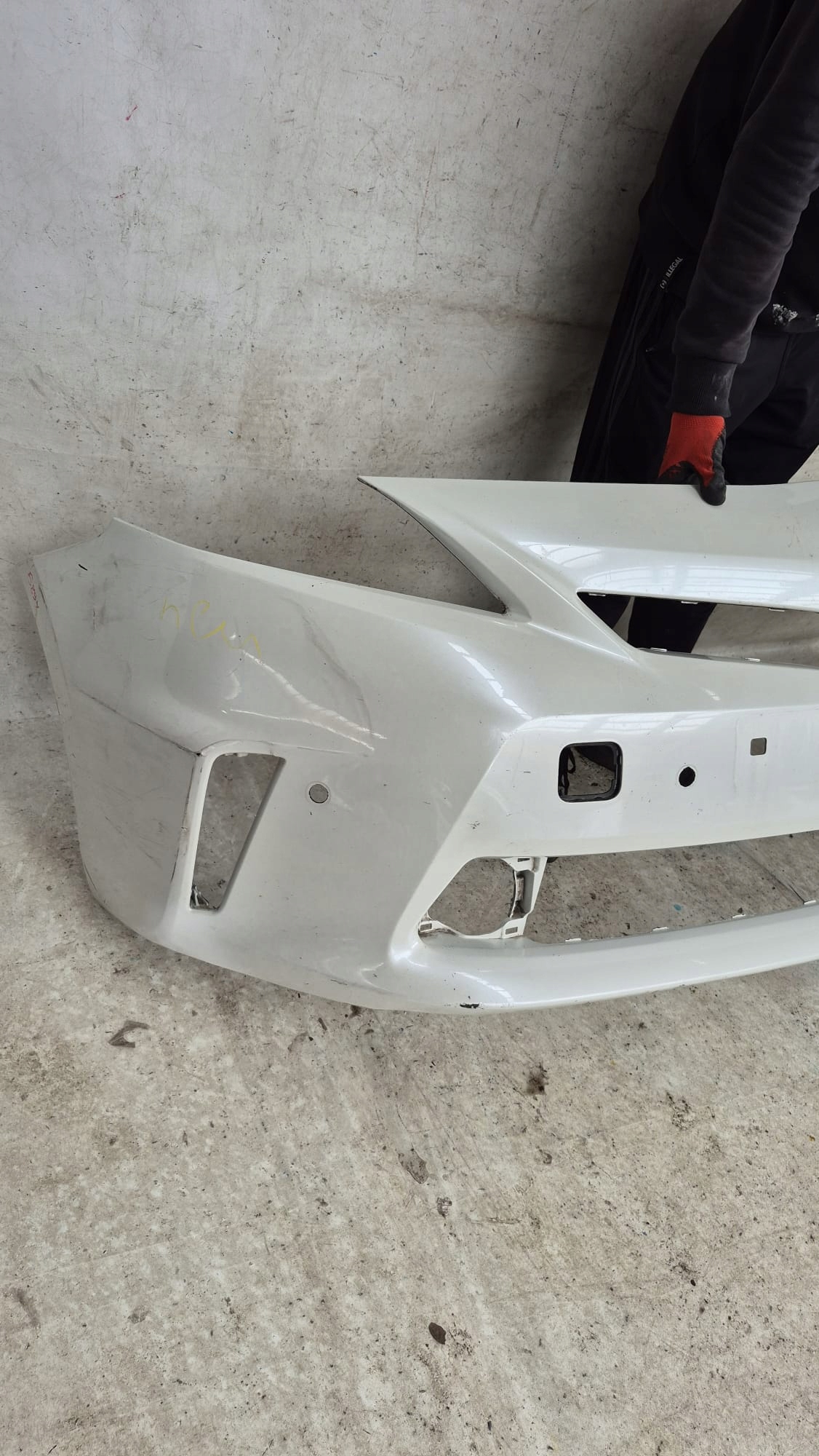 TOYOTA PRIUS+ plus 11-15 bumper front front PDC