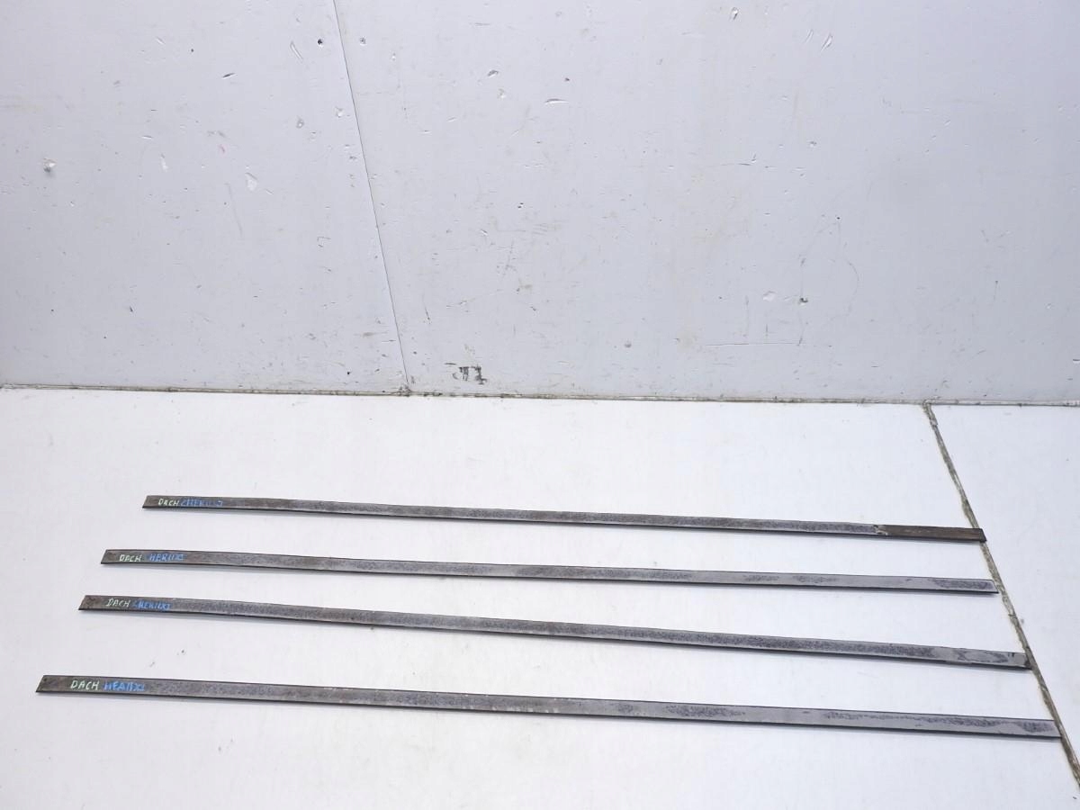 LISTWA DACHOWA DACHU JEEP CHEROKEE XJ Producent części Jeep OE