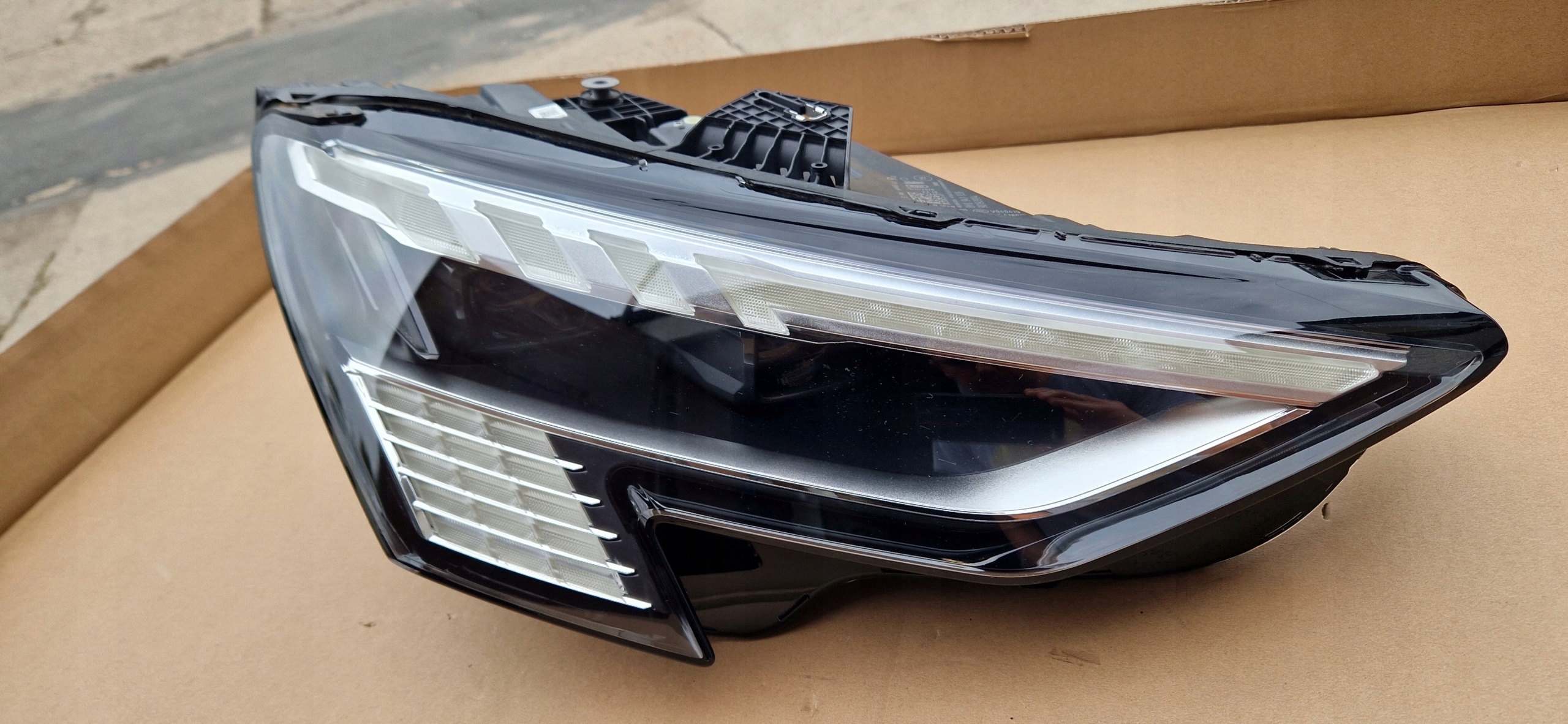 light AUDI A3 S3 8Y0941036 MATRIX BEAM complete