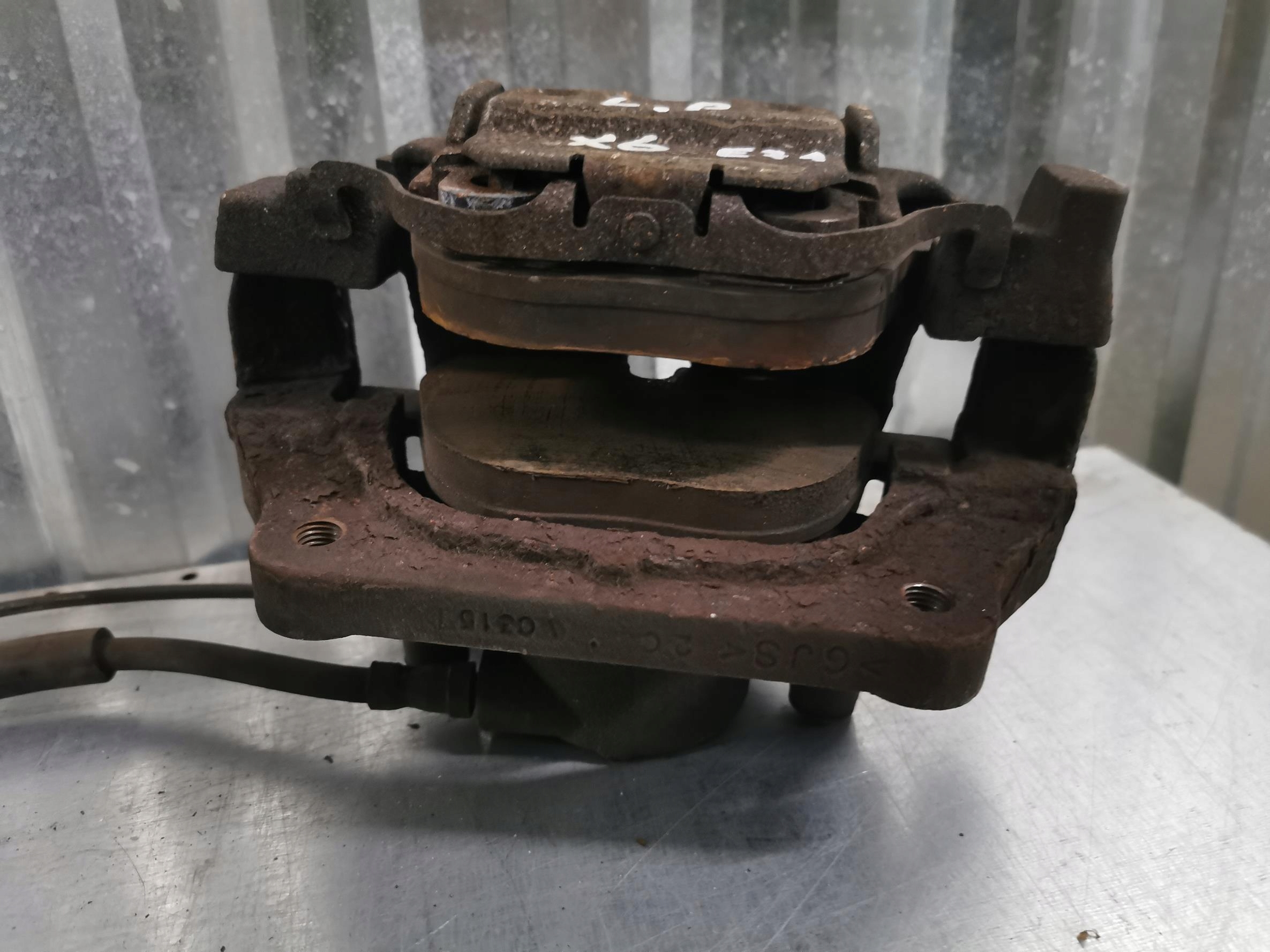caliper brake left front BMW X6 E71 3.0D 306KM