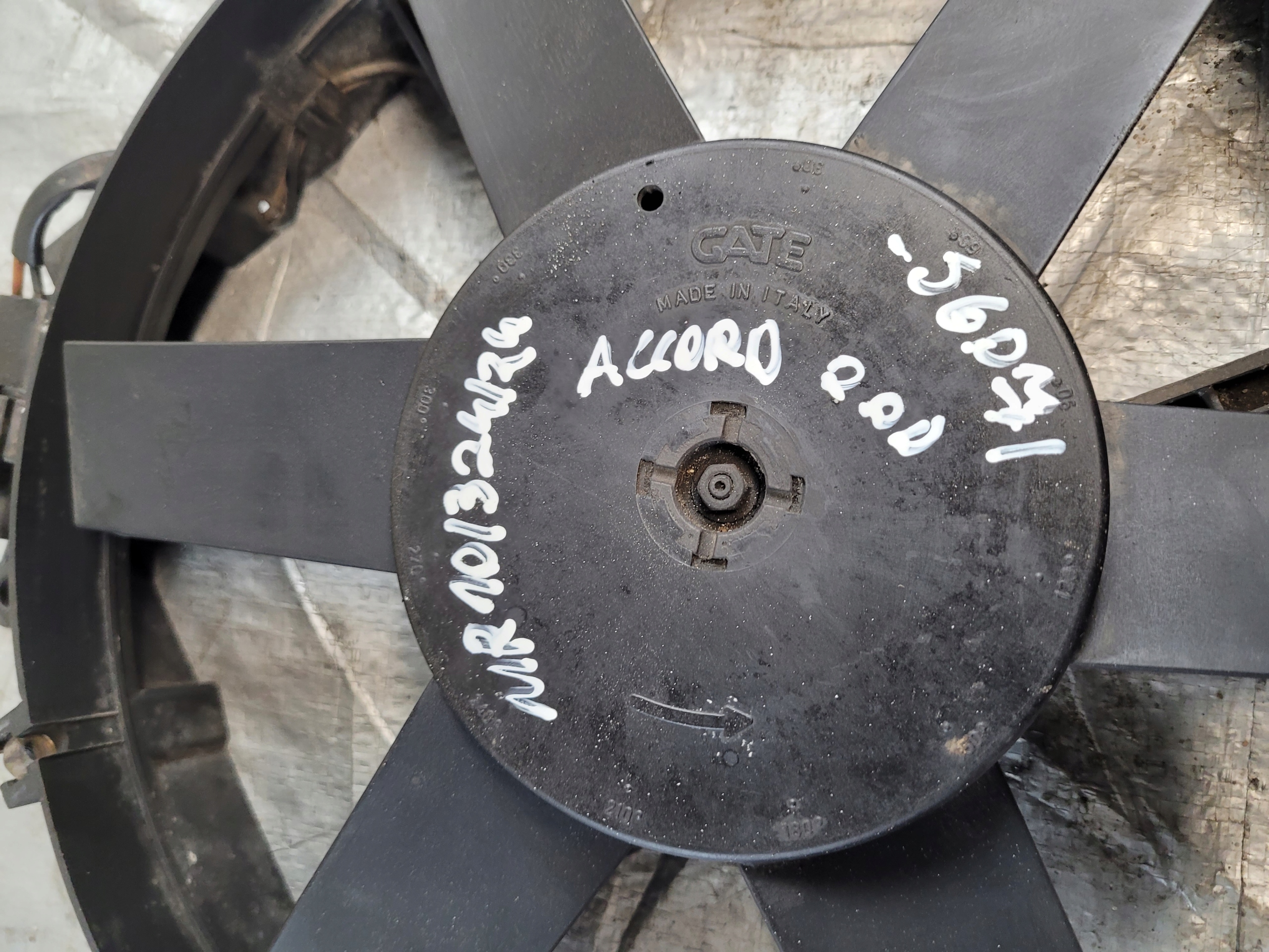 ventilátor chladiče HONDA ACCORD VI 00r. 2.0D