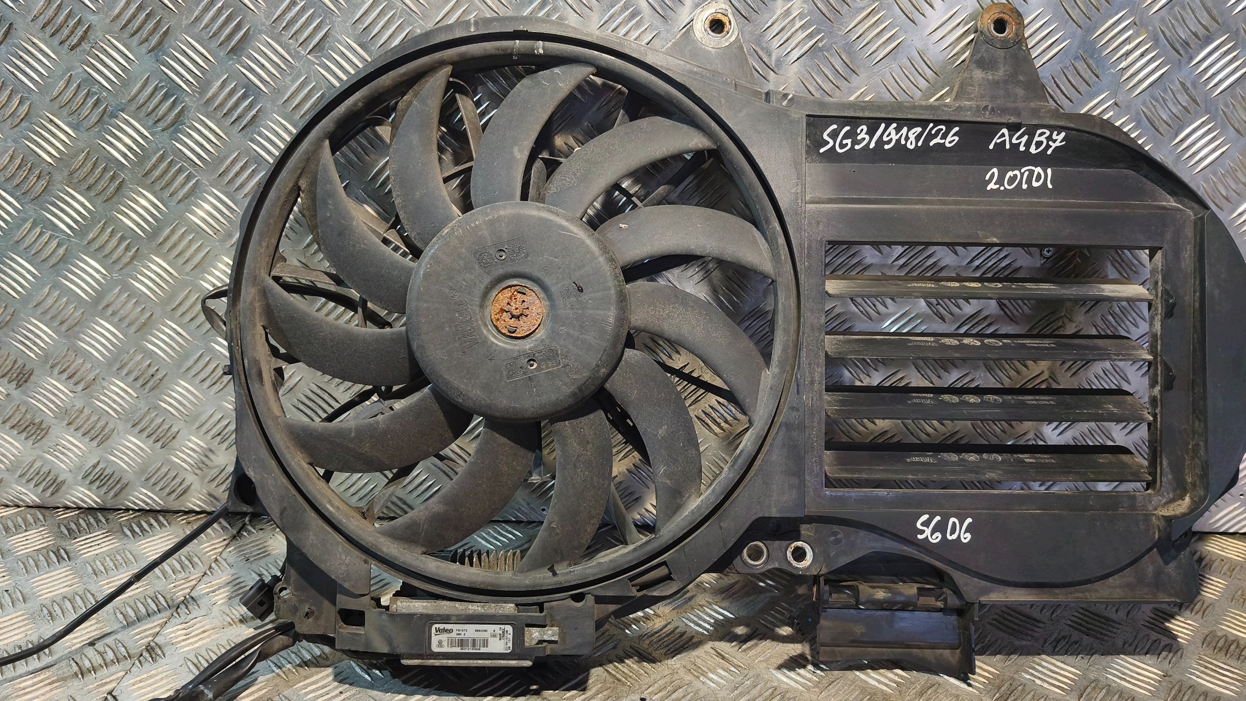 ventilator hladnjaka AUDI A4 B7 2007 988509C