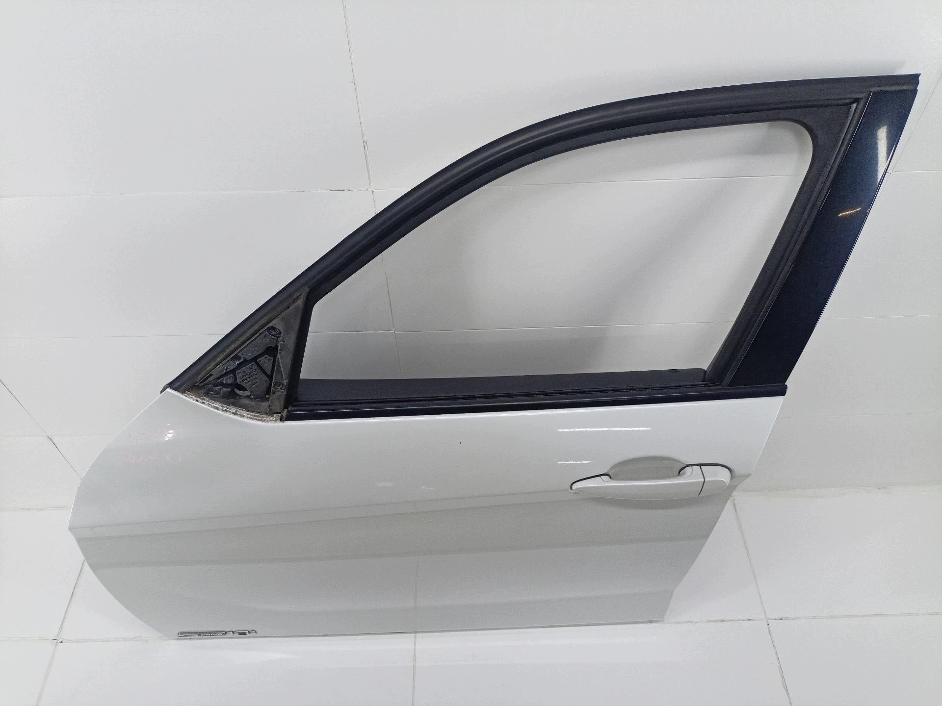 dveře předek levá strana BMW X1 E84 2011