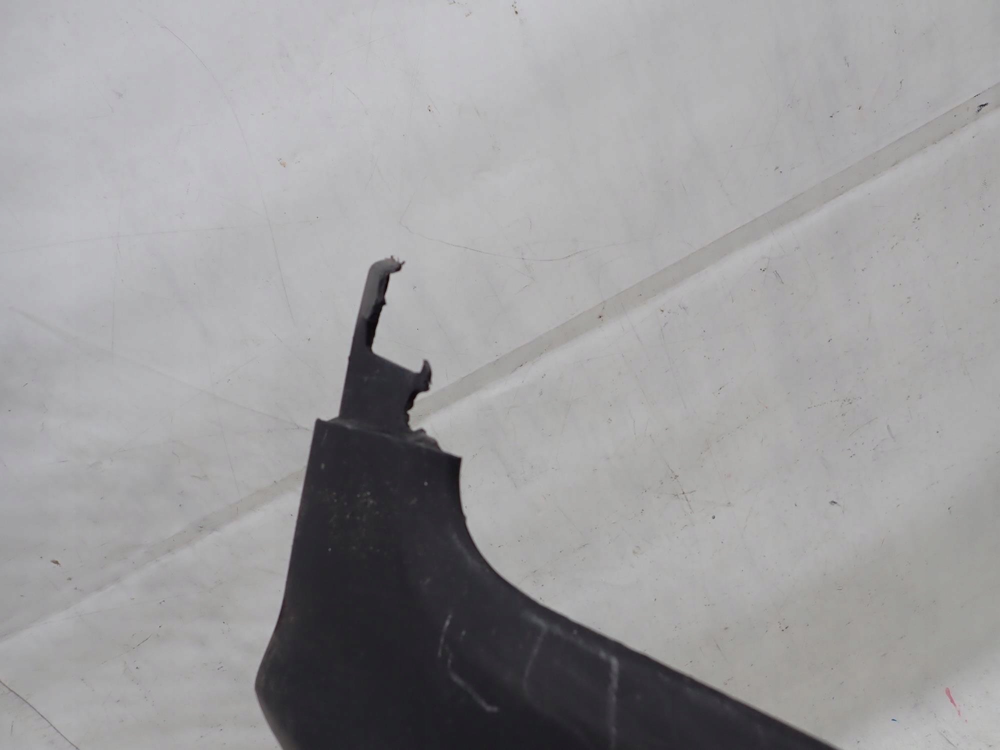 FORD FOCUS IV 4 HB ACTIVE 18- spoiler der Stoßstange heck