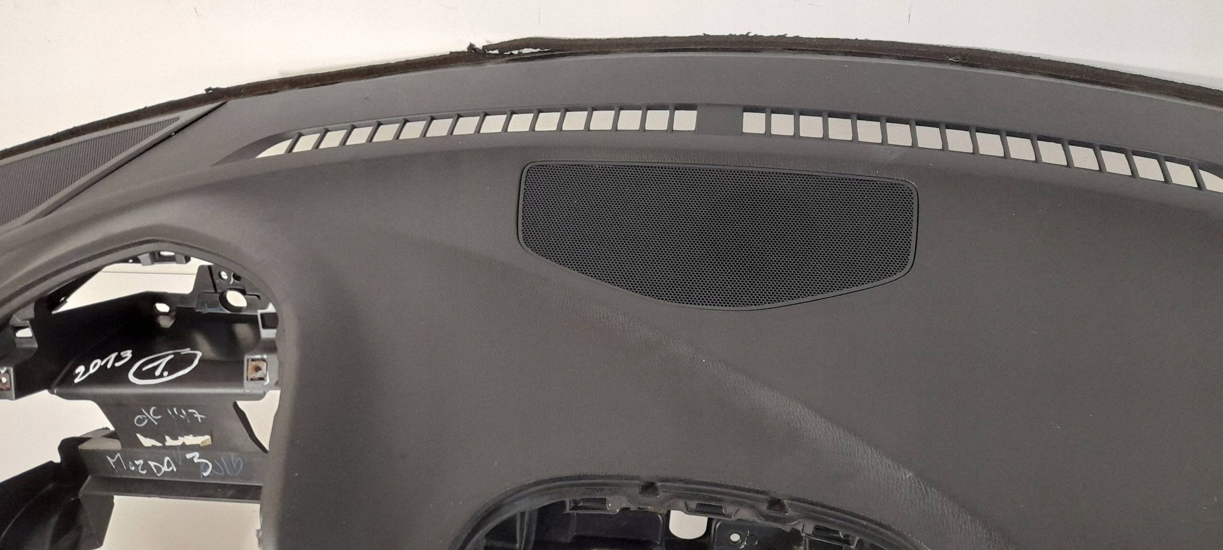 Mazda 3 BM 20213- dashboard instrument panel airbag BJS760350 (1)