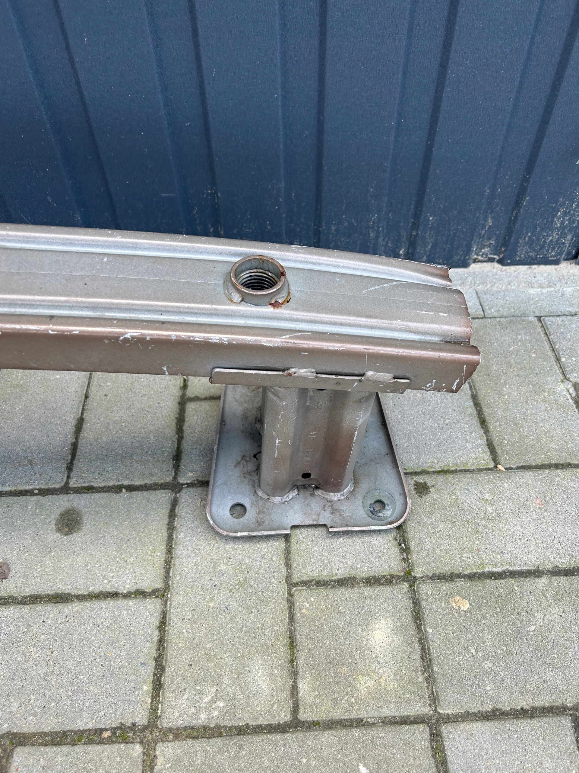 Trafic III Vivaro B sider front of a bumper 14-19