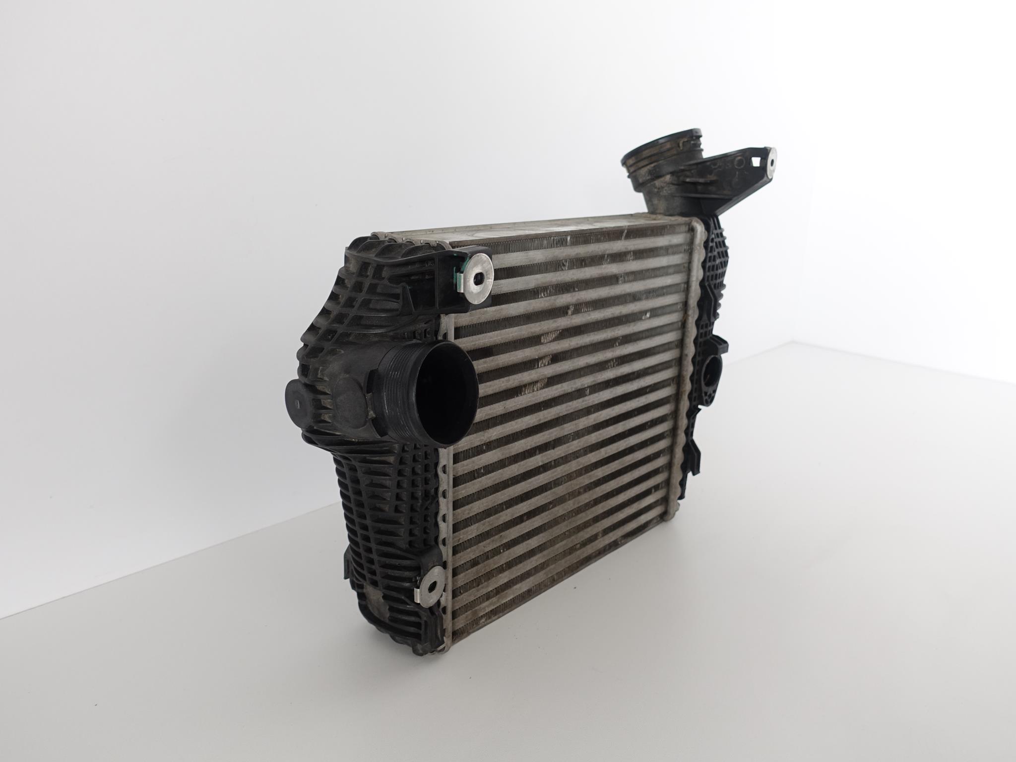 PORSCHE MACAN TURBO GTS 14-18 intercooler right