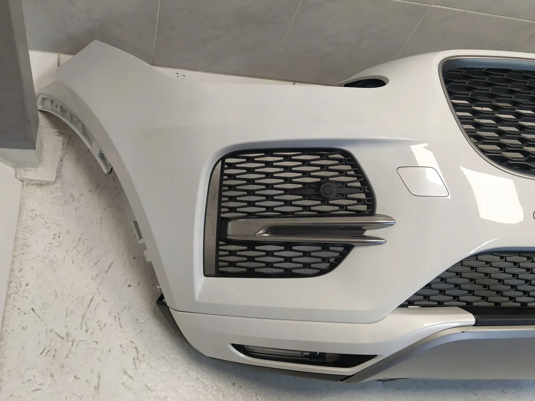 JAGUAR E-PACE X540 LIFT bumper front front 4XPDC fog lights grill logo