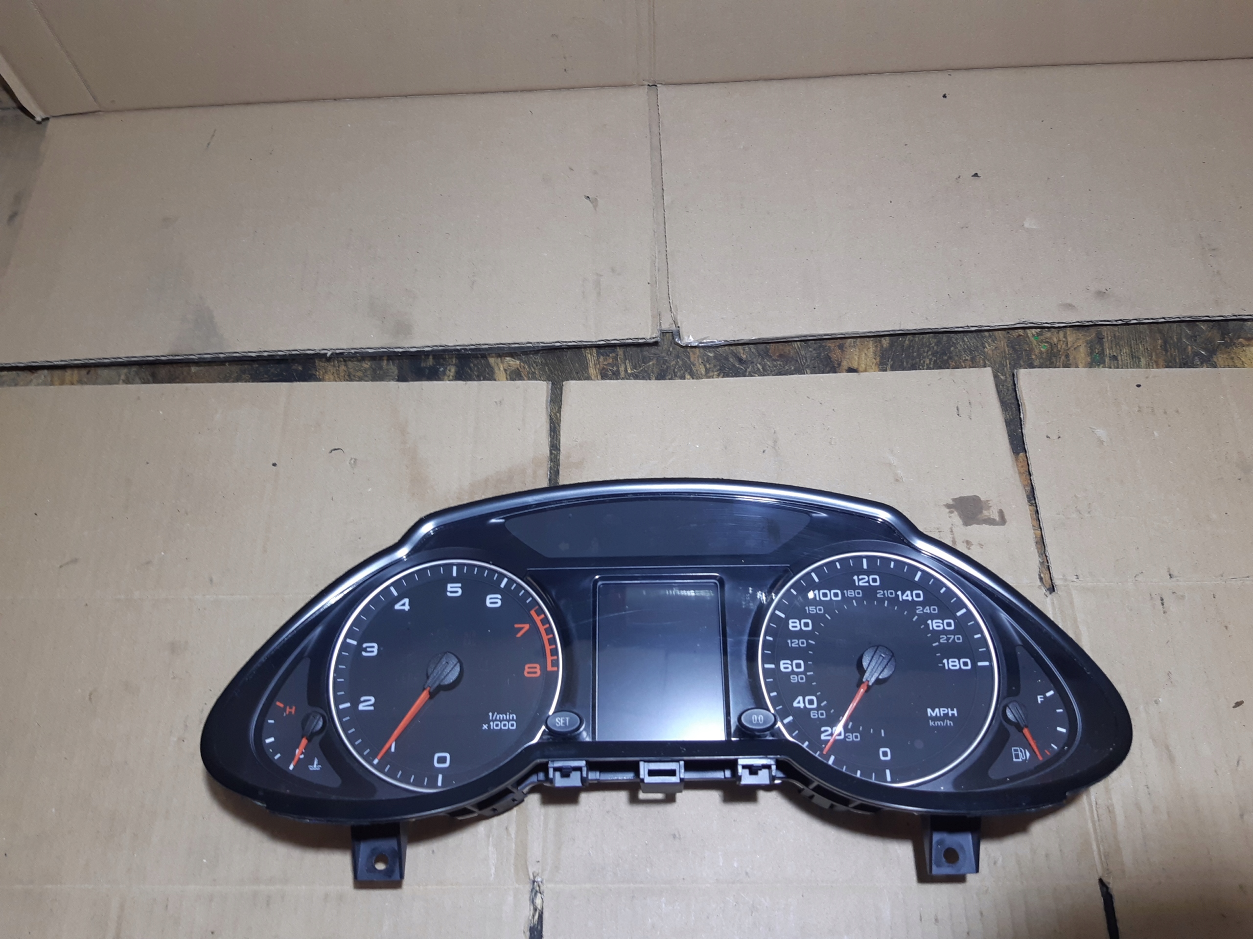 AUDI Q5 8R dials dials USA 8R0920980K