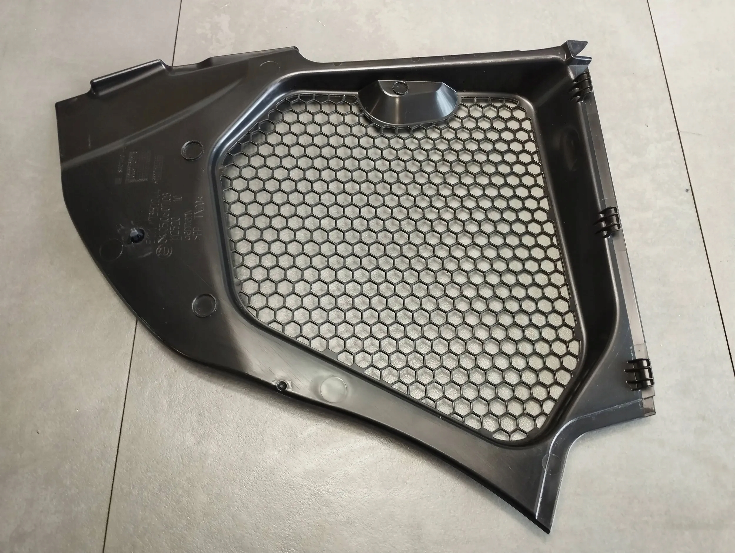 BMW 7 G11 Blende Abdeckung WLOTU luft 7357244