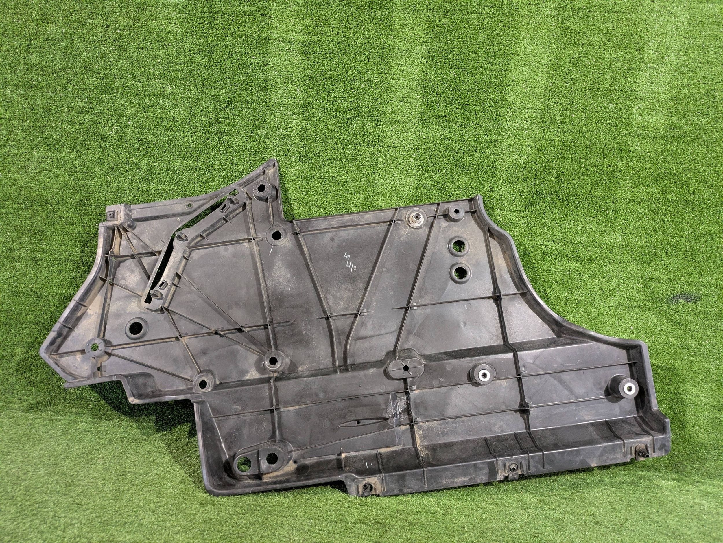 cover chassis TOYOTA RAV4 V NR.O69