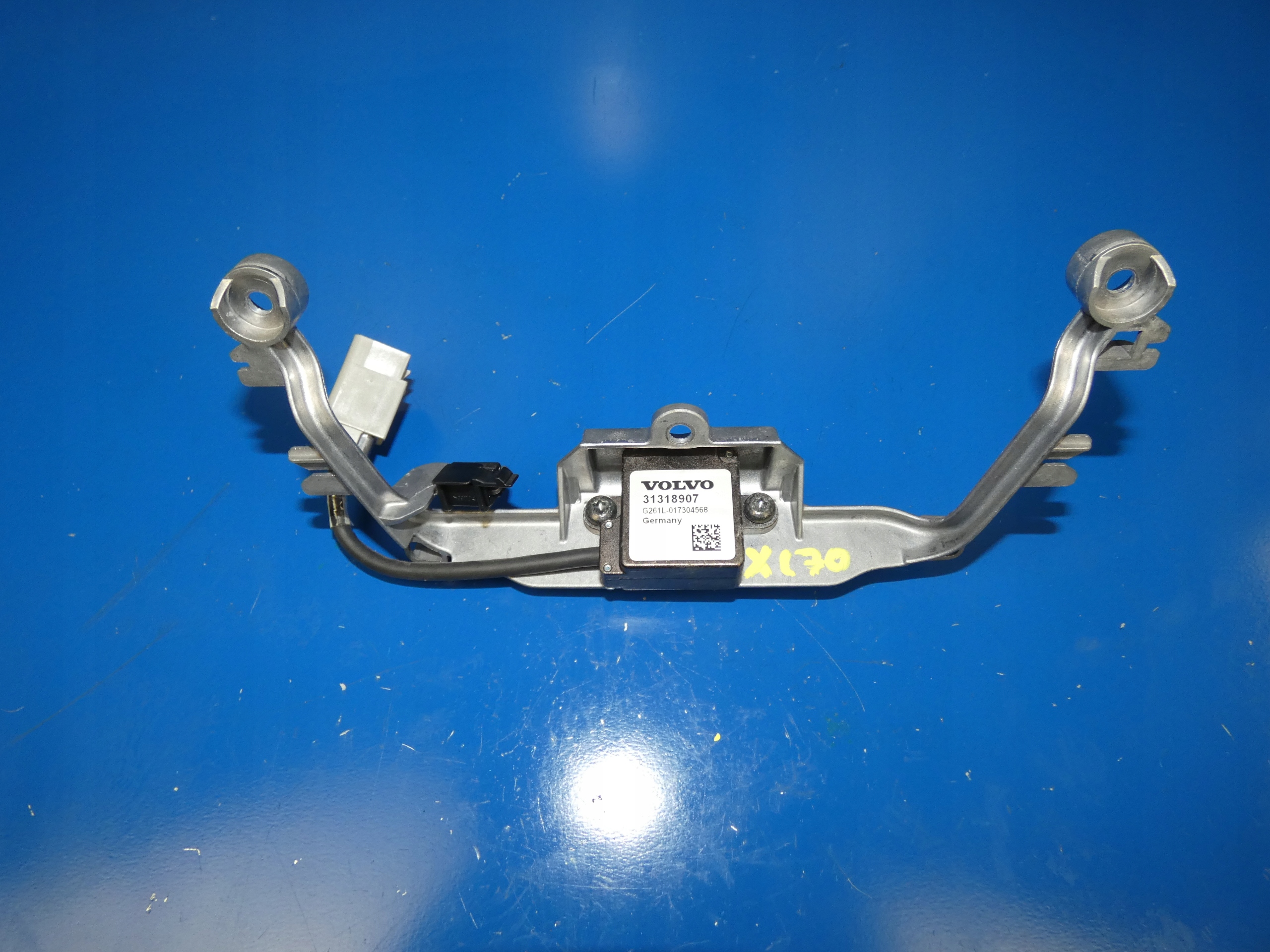 XC70 II XC60 S80 V70 III 07- KAMERA front BLIS
