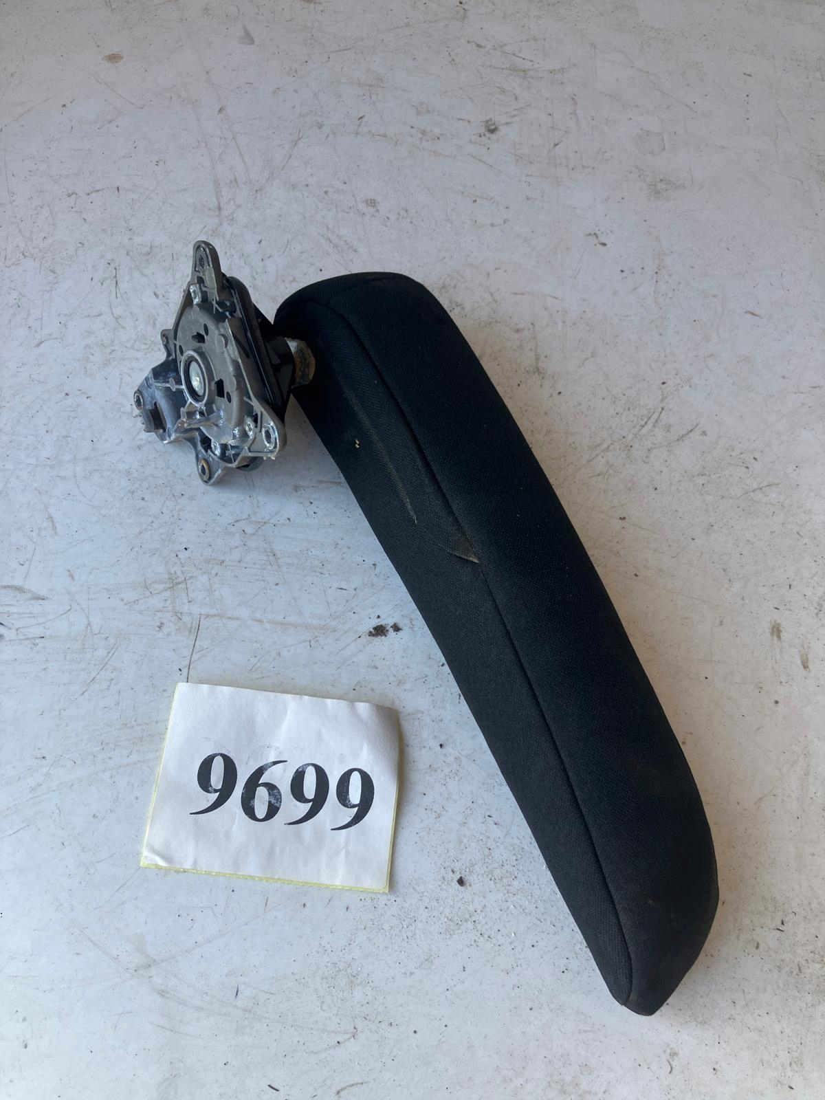 armrest seat driver´s left front CITROEN C3 AIRCROSS