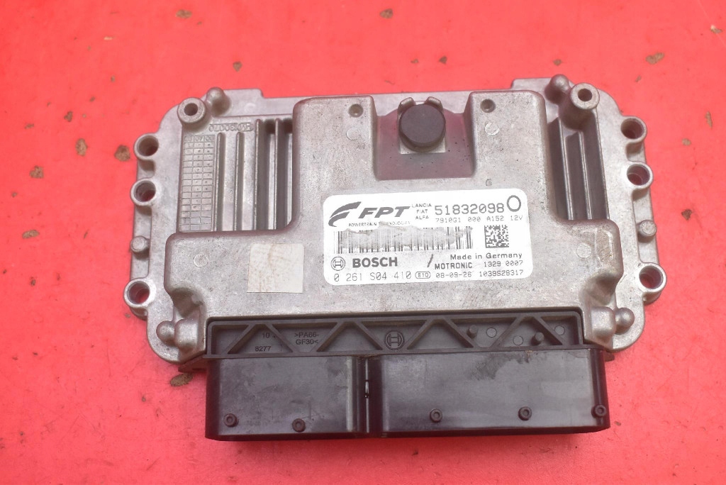 control unit computer of the engine 51832098 0261S04410 LANCIA DELTA 3 III 1.4 T-JET