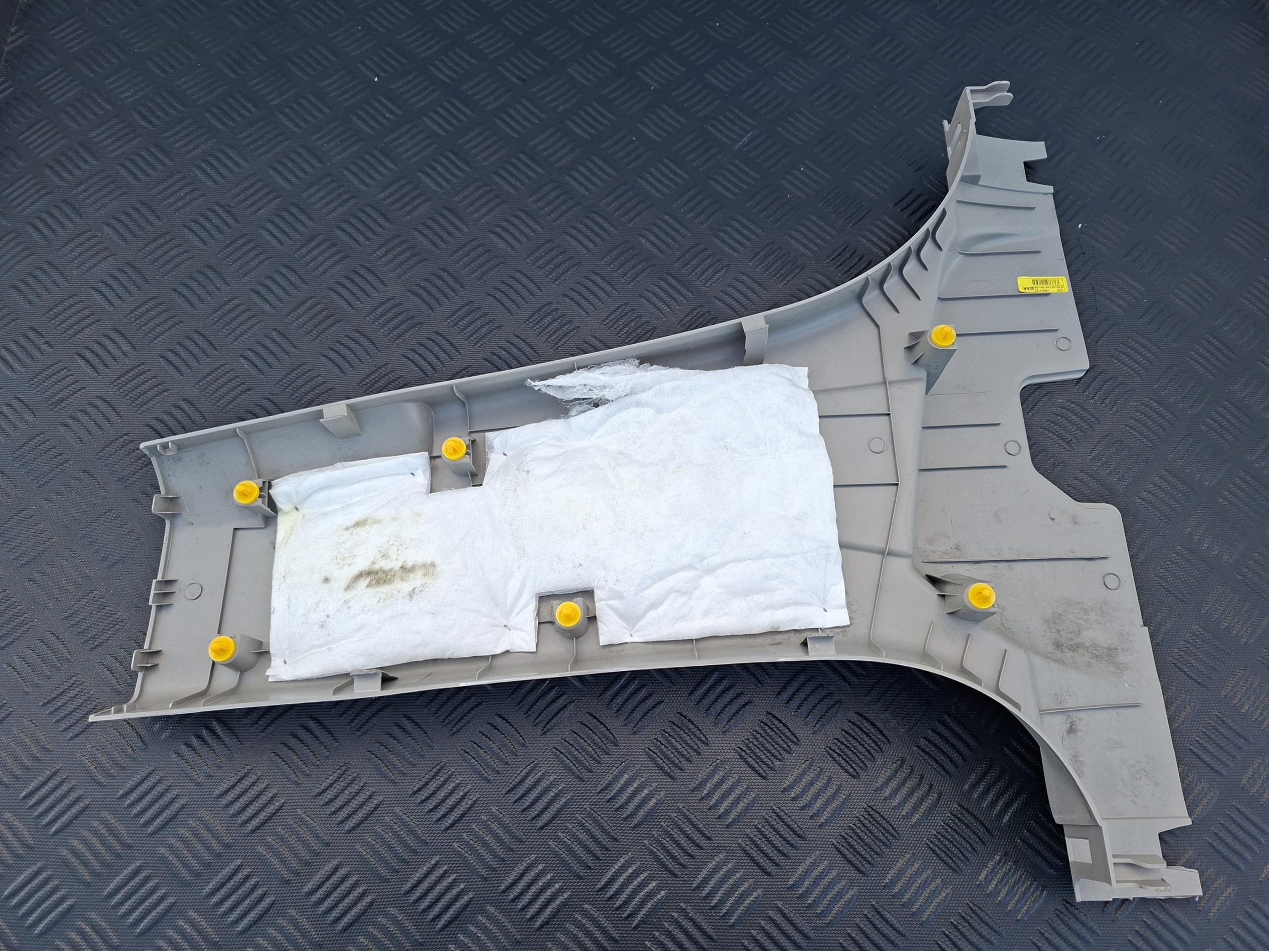 kryt sloupku B středního pravá SSANGYONG KORANDO IV 4 C300