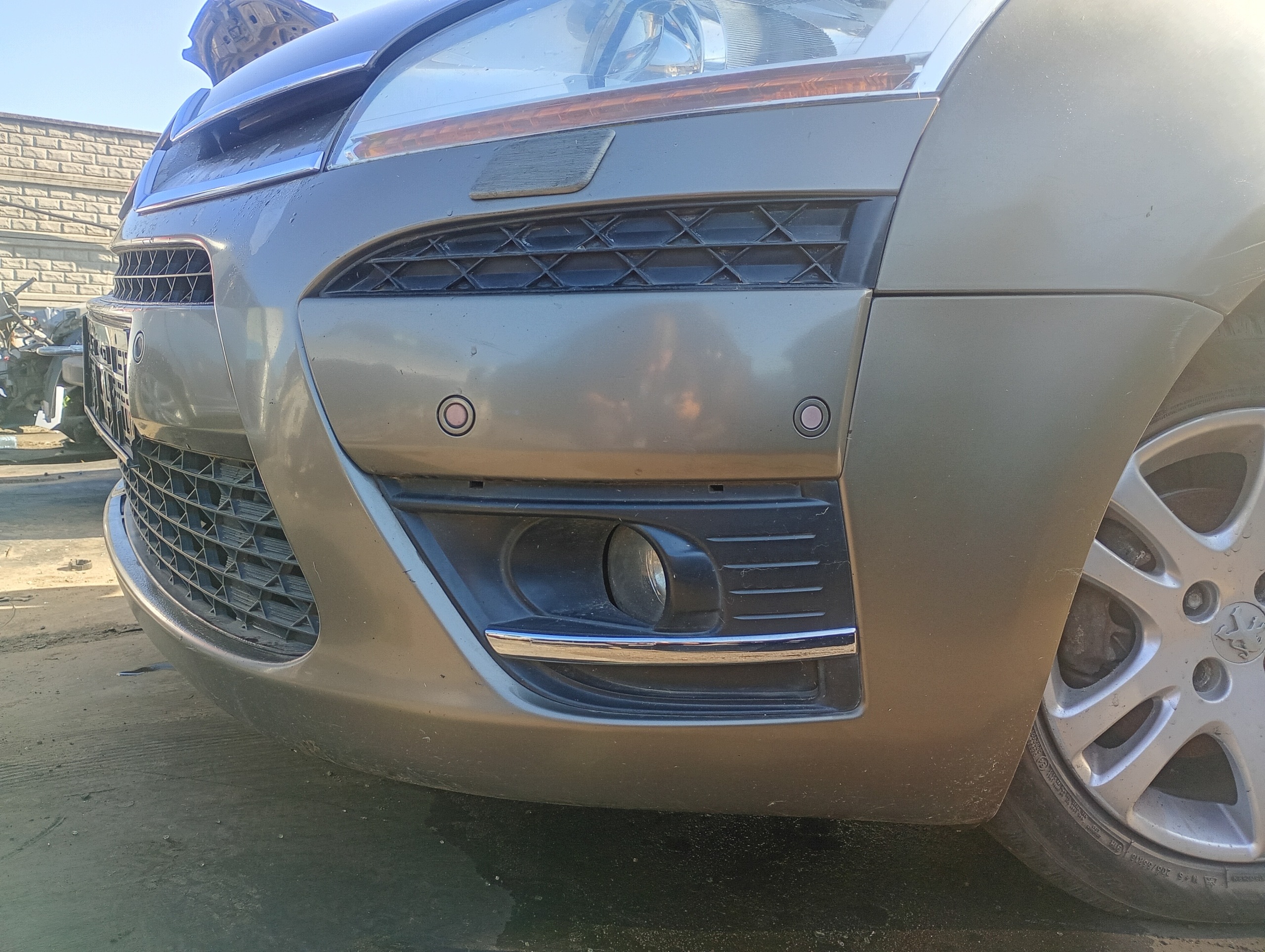 front bumper front Citroen C4 Picasso FL 07-13 kod lakieru KEBC