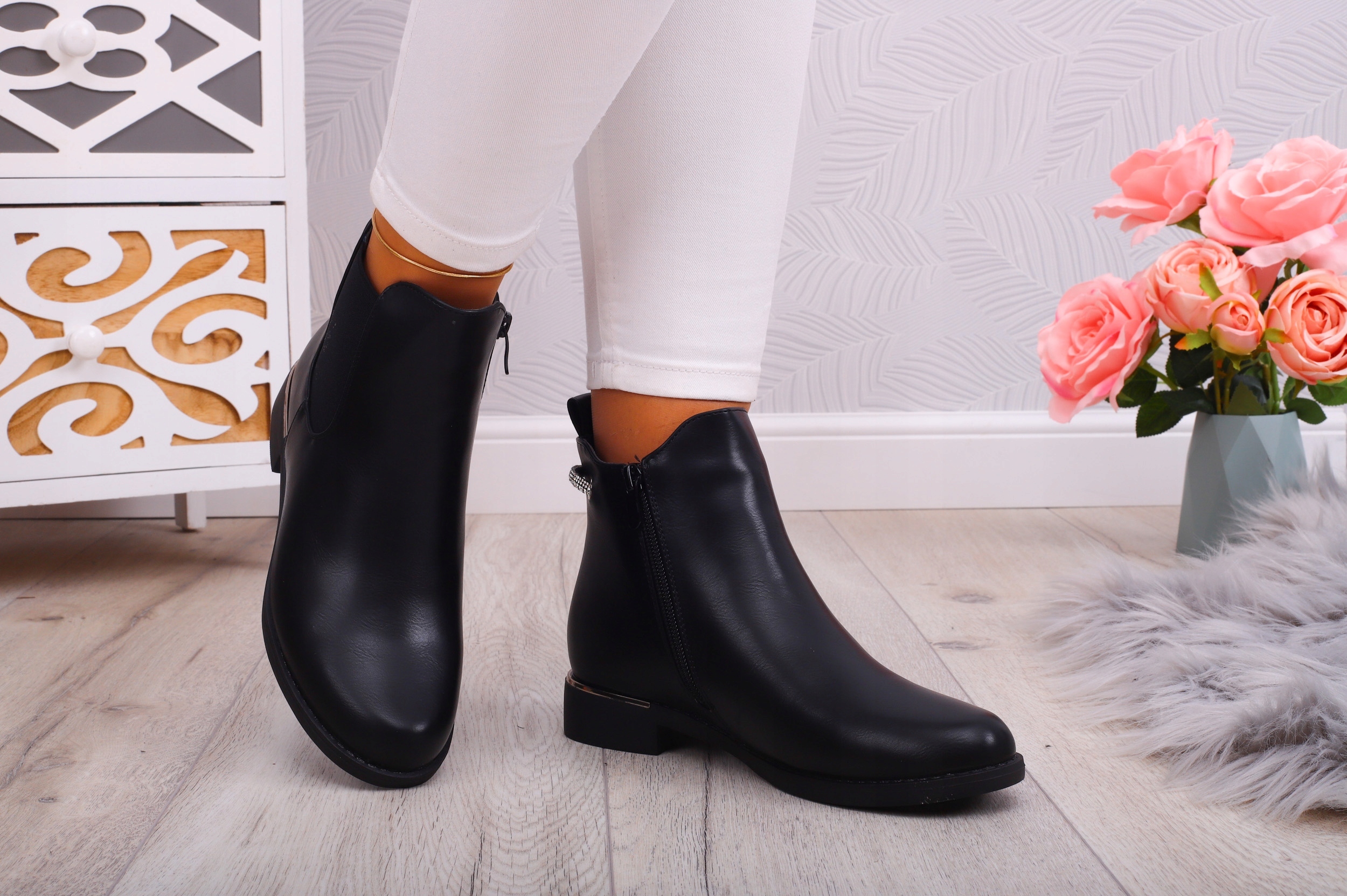 CZARNE BOTKI DAMSKIE SZTYBLET STYLOWE PŁASKIE Marka inna