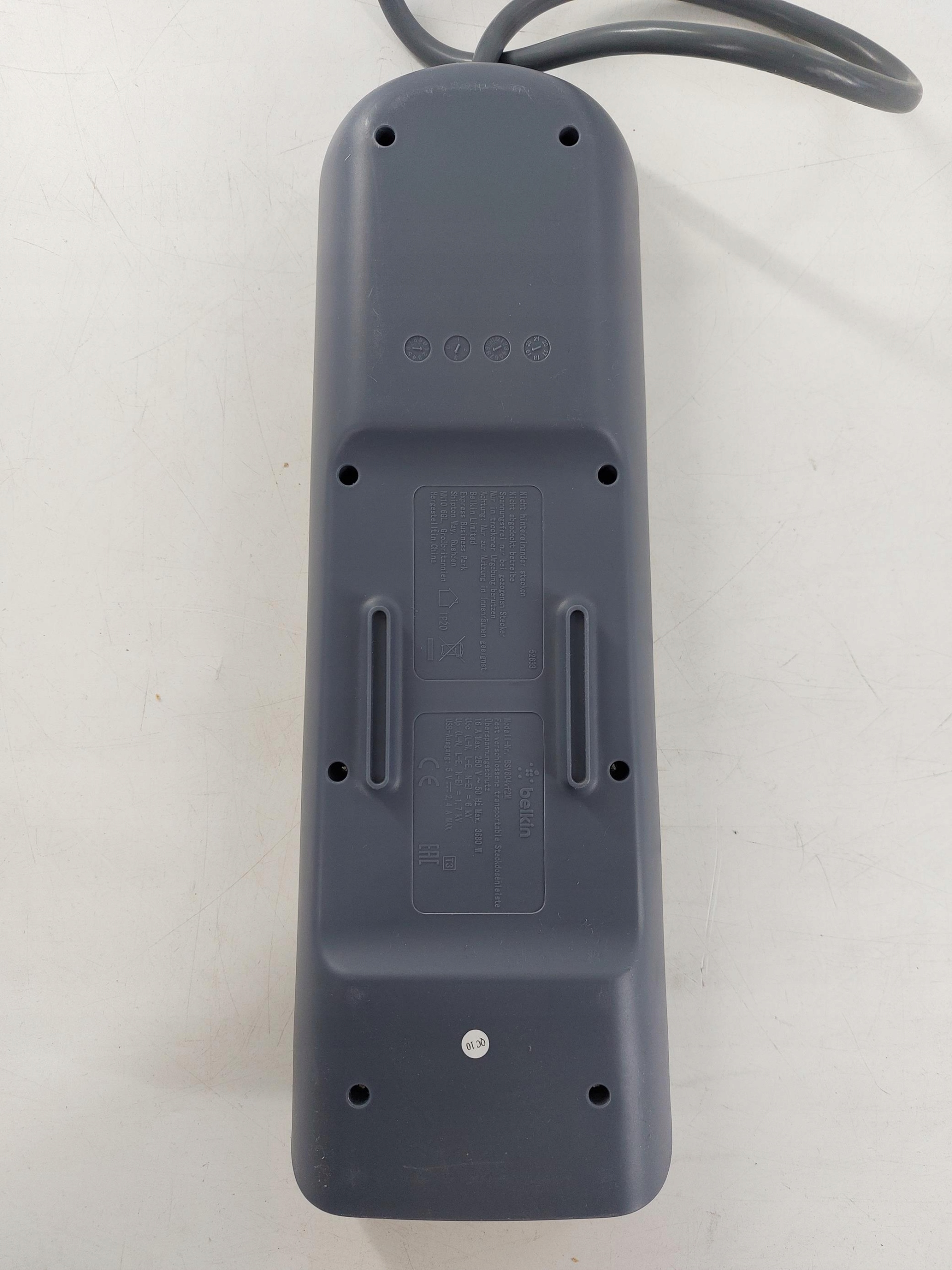 LISTWA ZASILAJĄCA 6 GNIAZD BELKIN SURGE PLUS Kod producenta 2420CN