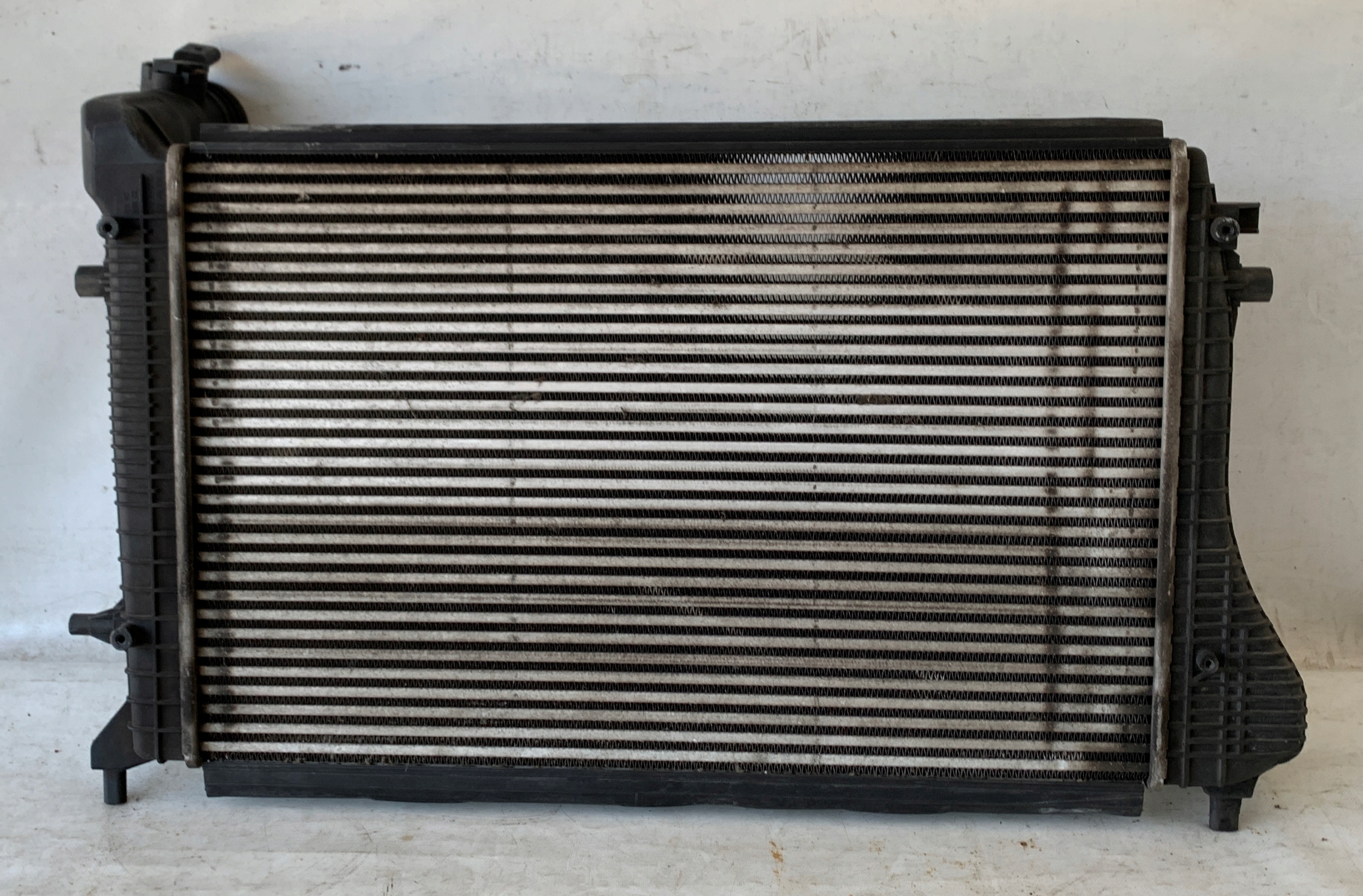 radiator intercooler VW SEAT SKODA 1K0145803AL