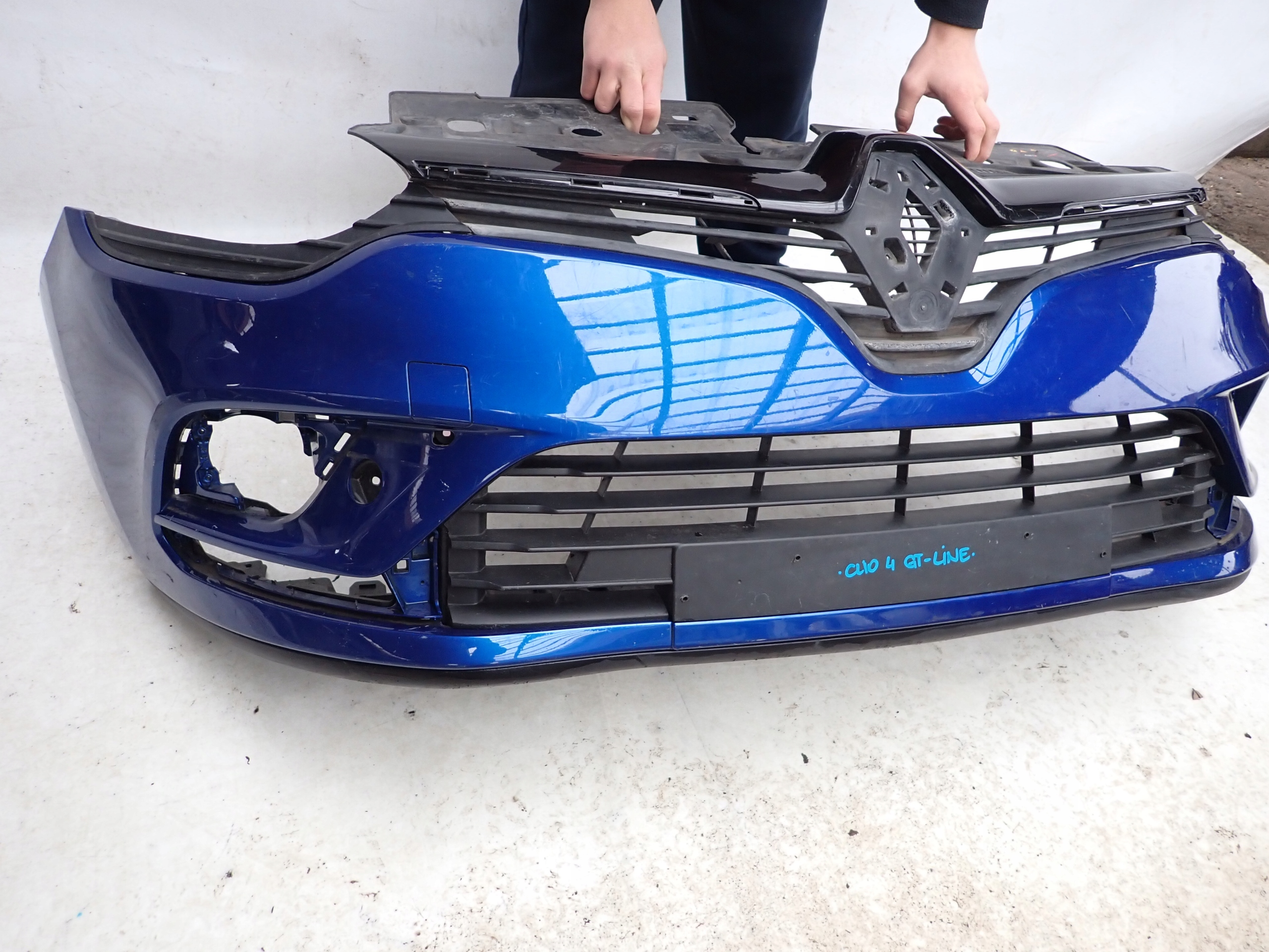 RENAULT CLIO IV 4 GT-LINE LIFT 16- bumper front front
