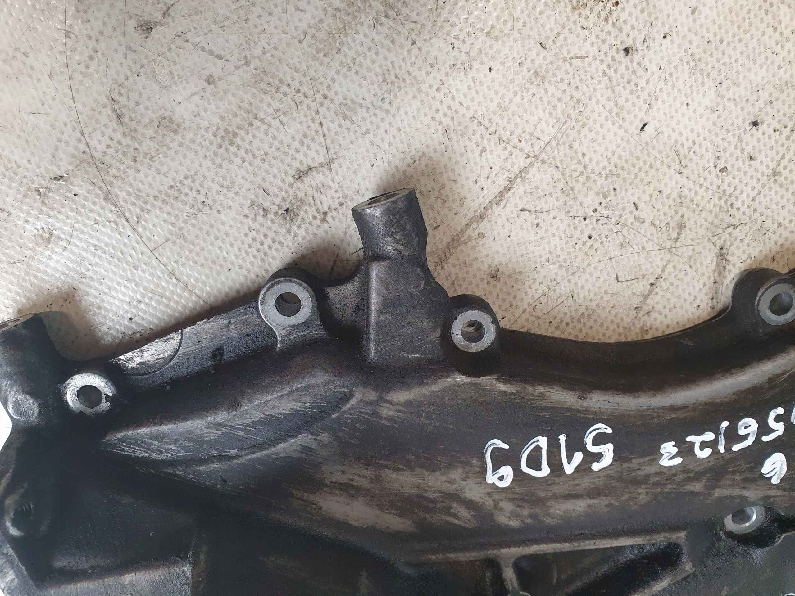 Couvercle de la distribution S5209 MAZDA 6 1.8 16V 88KW
