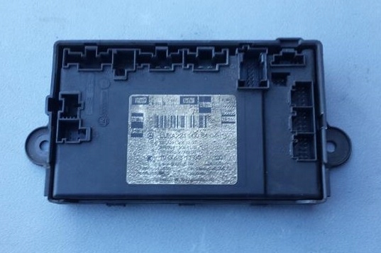 MODUŁ STEROWNIK DRZWI PRAWY PRZÓD MERCEDES S 221 W221 2219006404