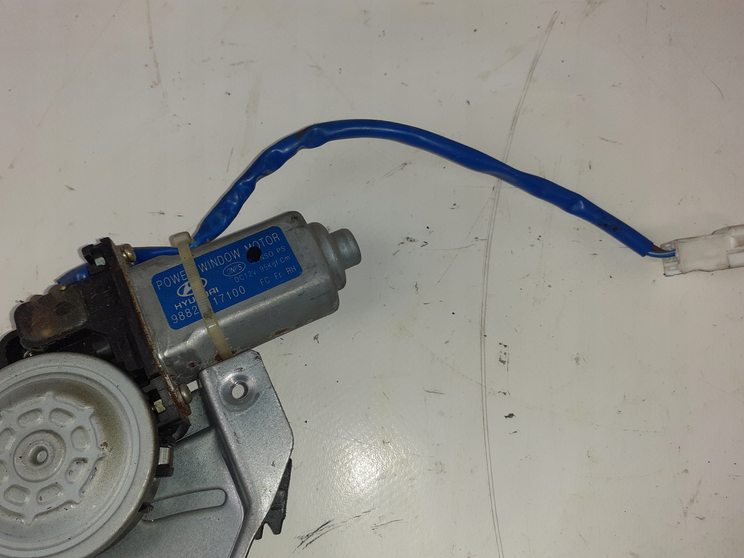 Hyundai Matrix window regulator right front
