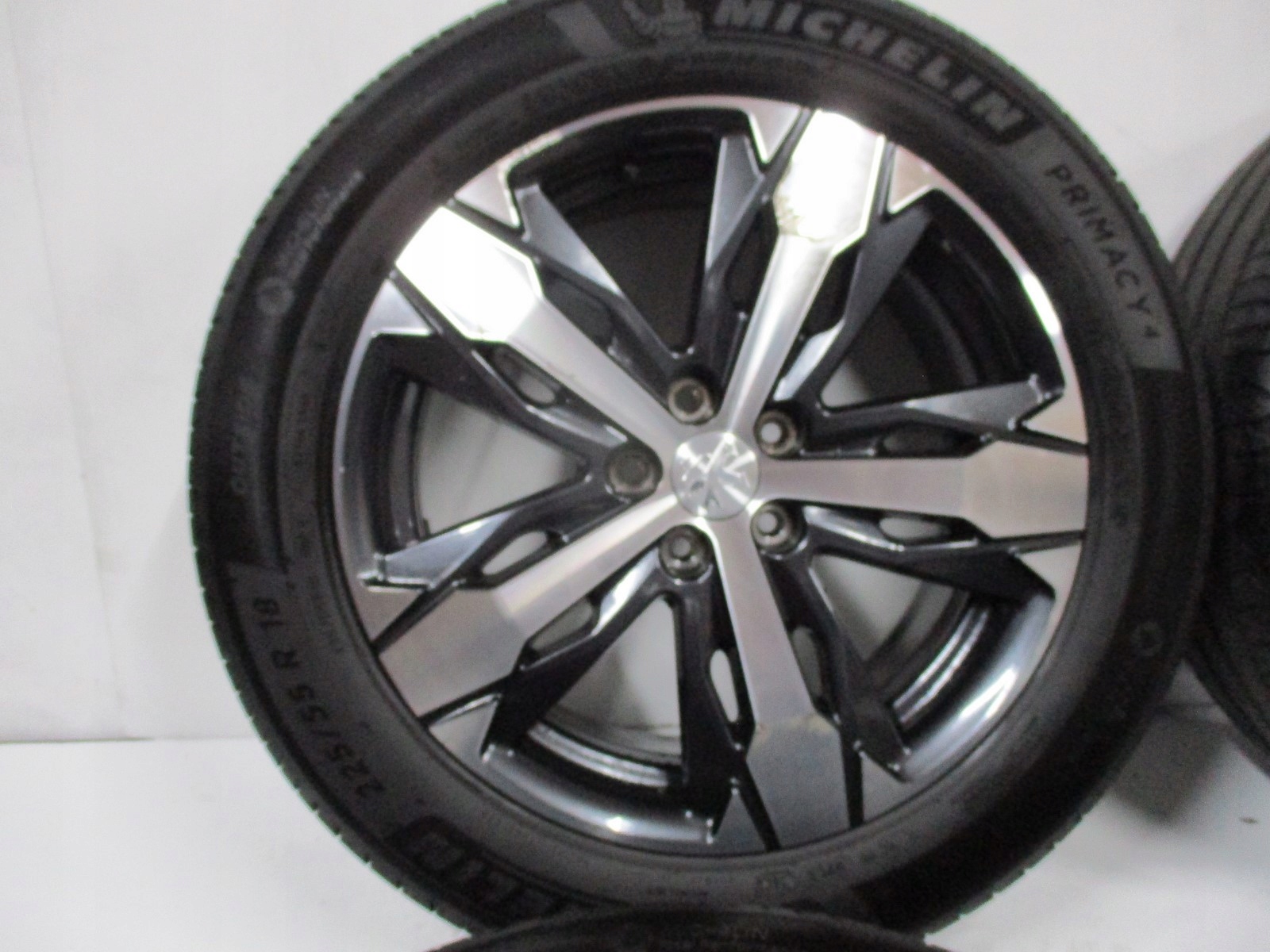 wheels discs tyres PEUGEOT 5008 R18 5MM