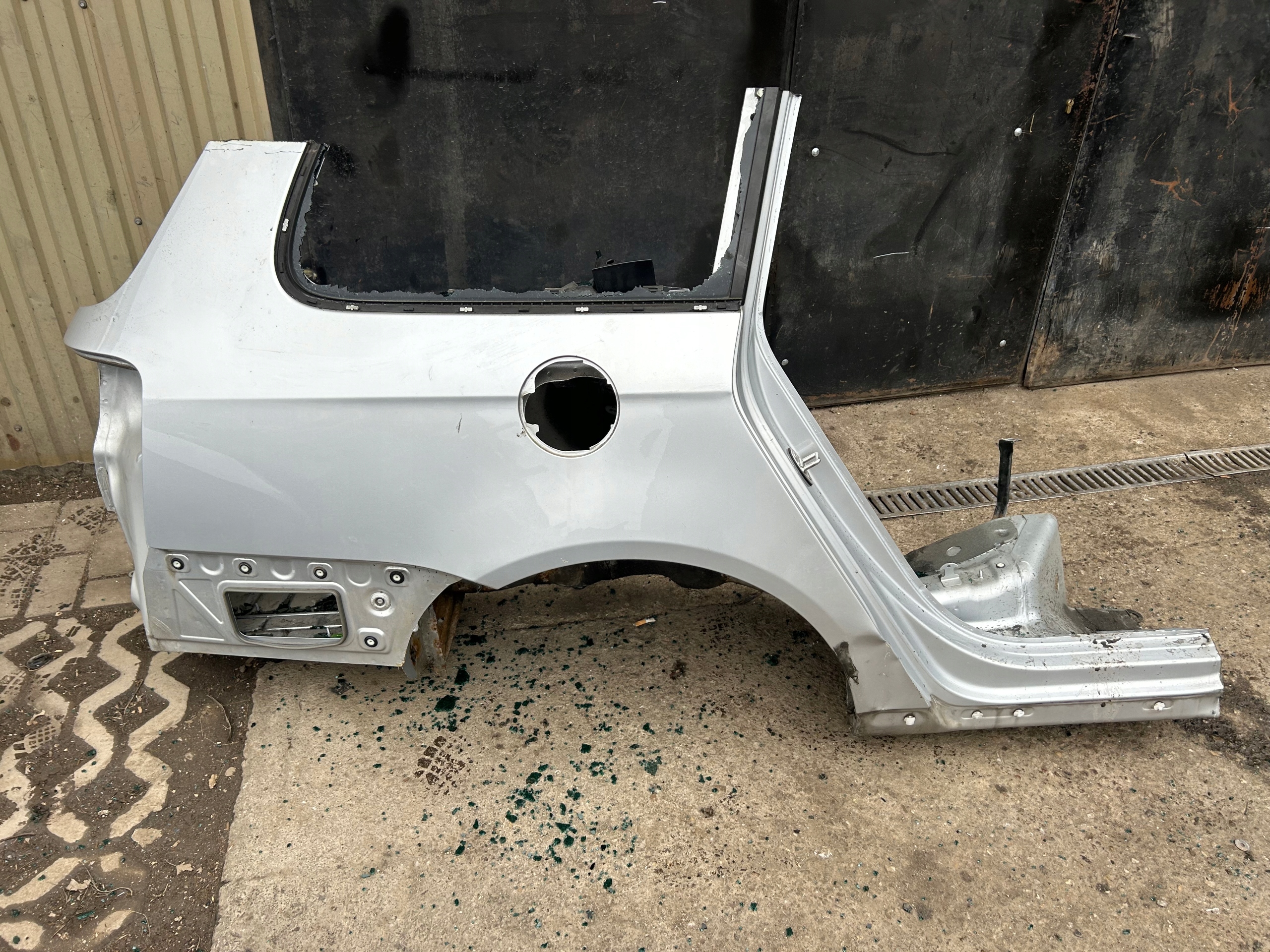 VW PASSAT B6 KOMBI parafango posteriore Destra