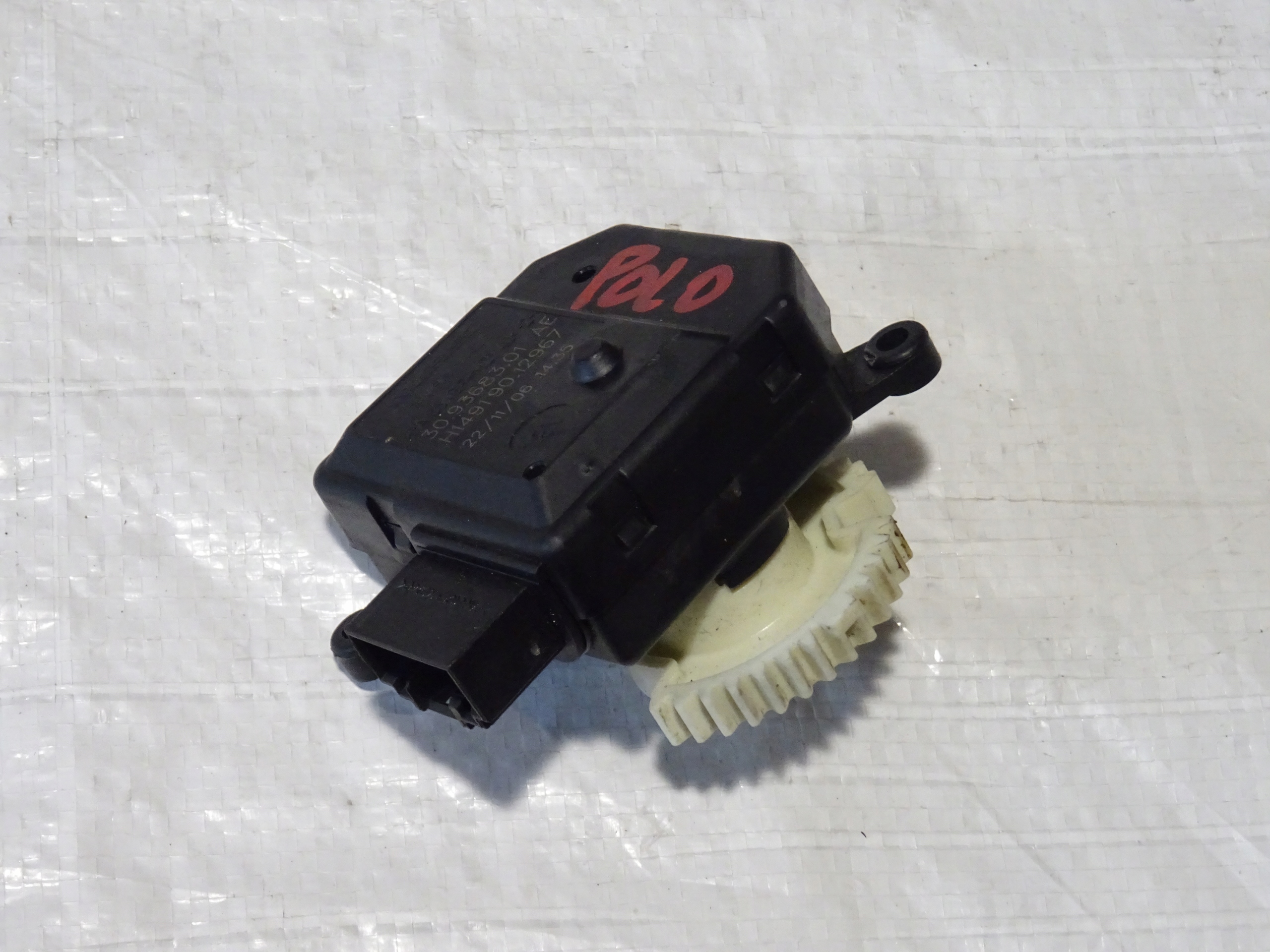 9N0 H149190.12967 - ДВИГАТЕЛЬ ОТОПИТЕЛЯ VW POLO IV 4 30.93683.01 AE