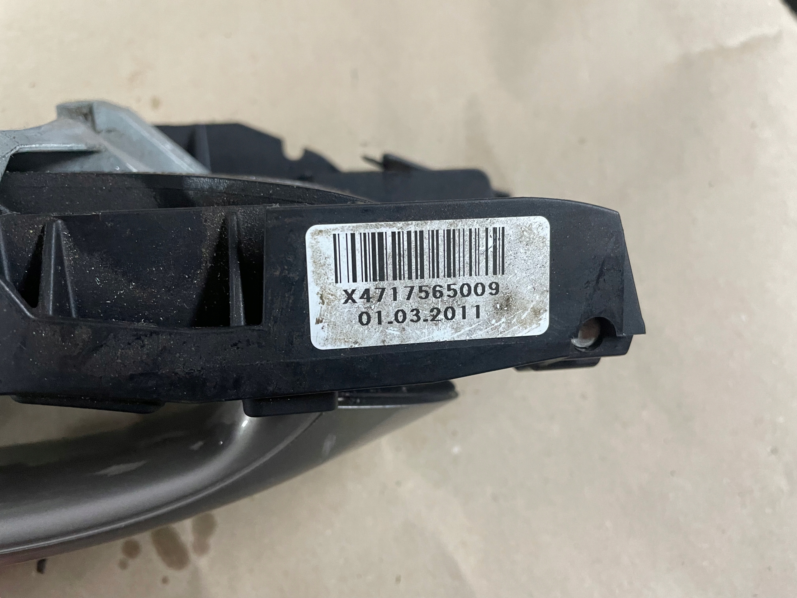 BMW F10 F11 handle door right front 7565009
