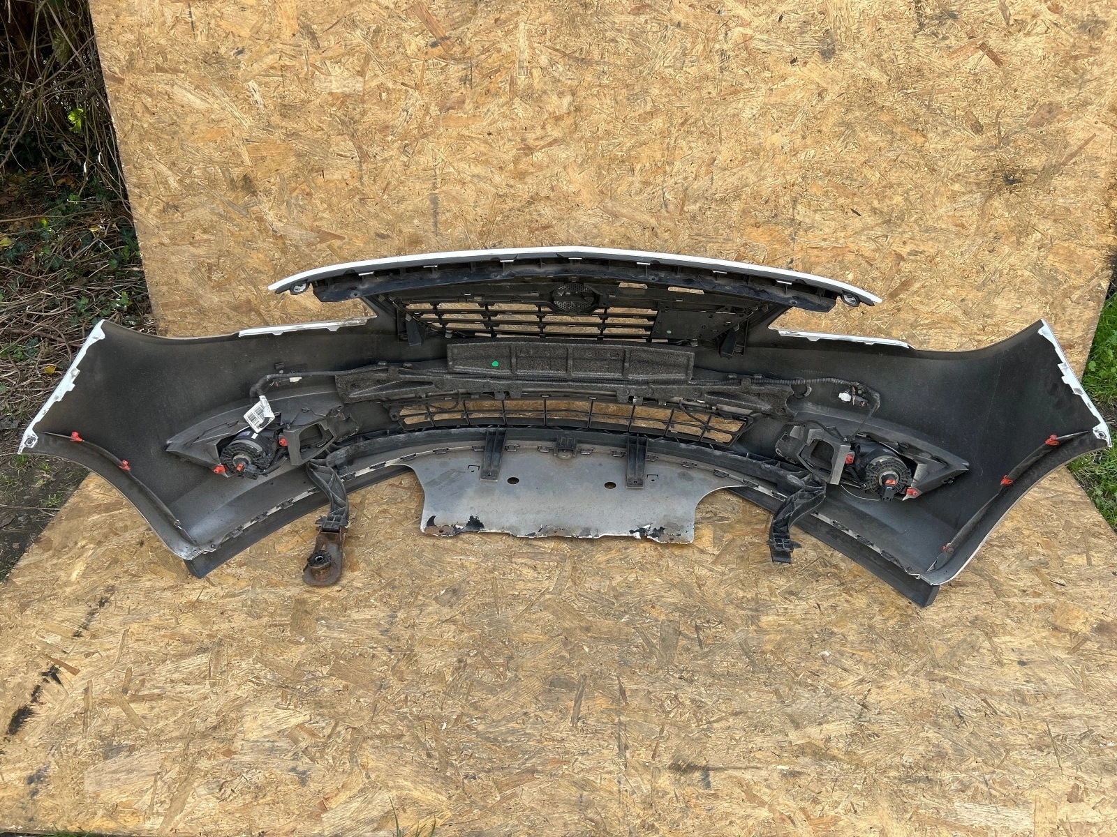 bumper front Opel Meriva B II Lift 4xPDC