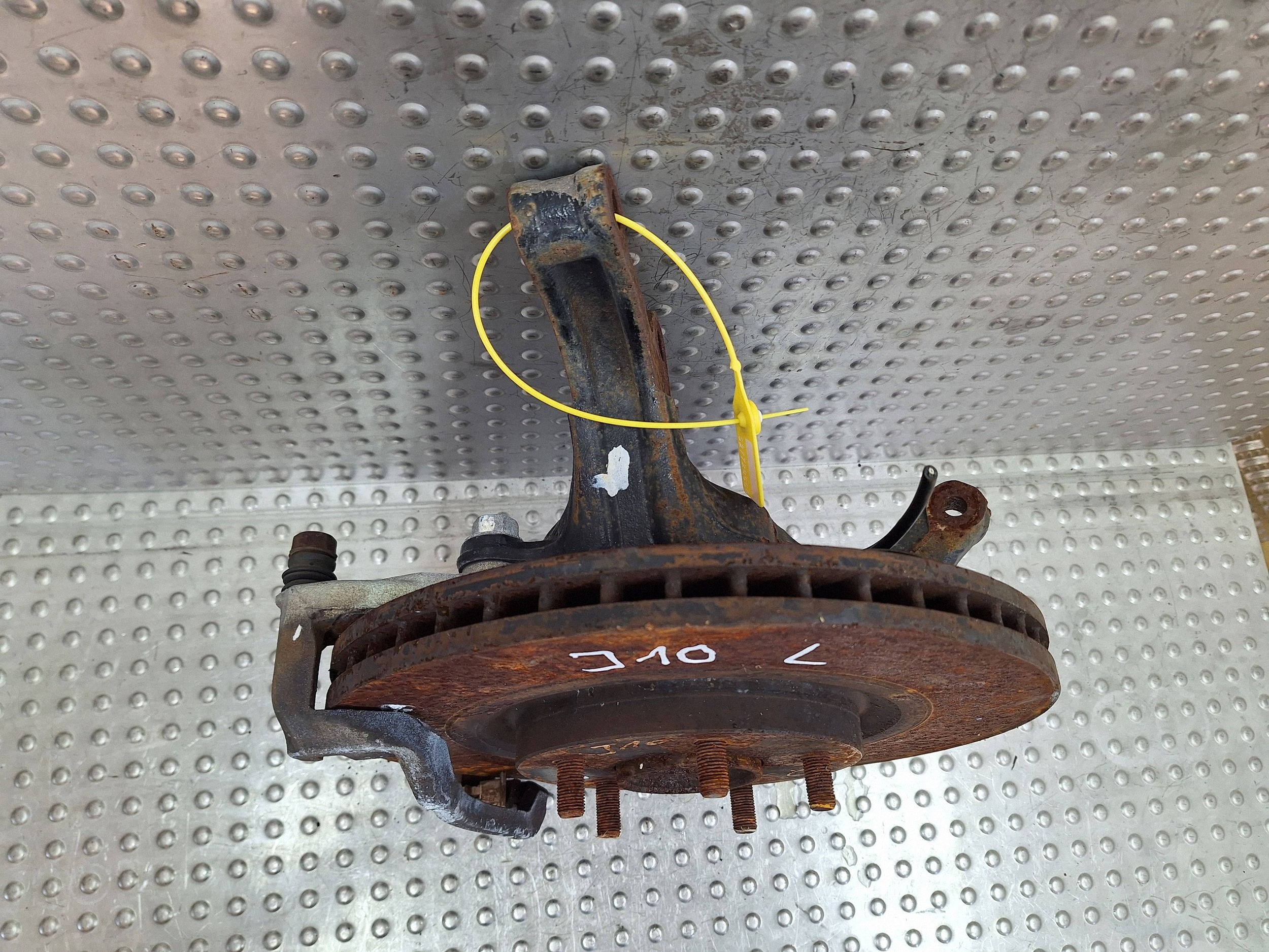 mozzo fusello sinistra anteriore NISSAN QASHQAI e J10 07-13