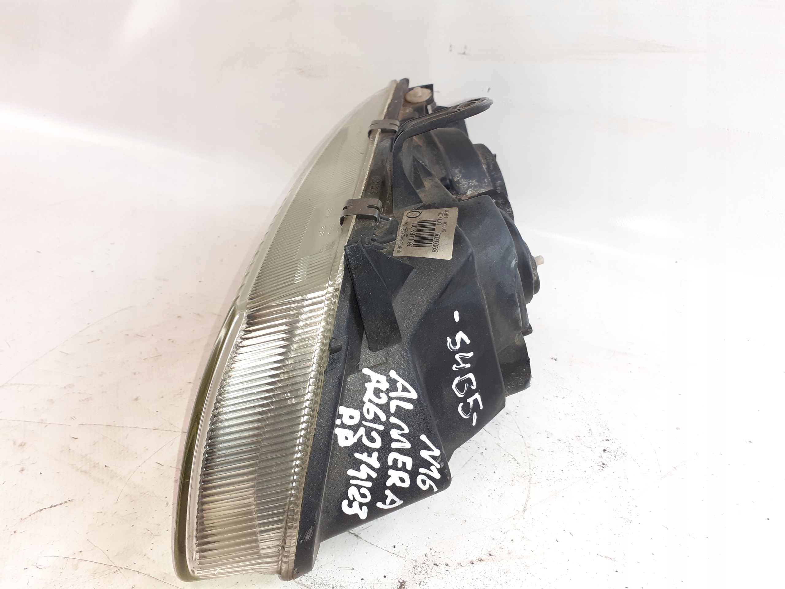 light right front NISSAN ALMERA N16