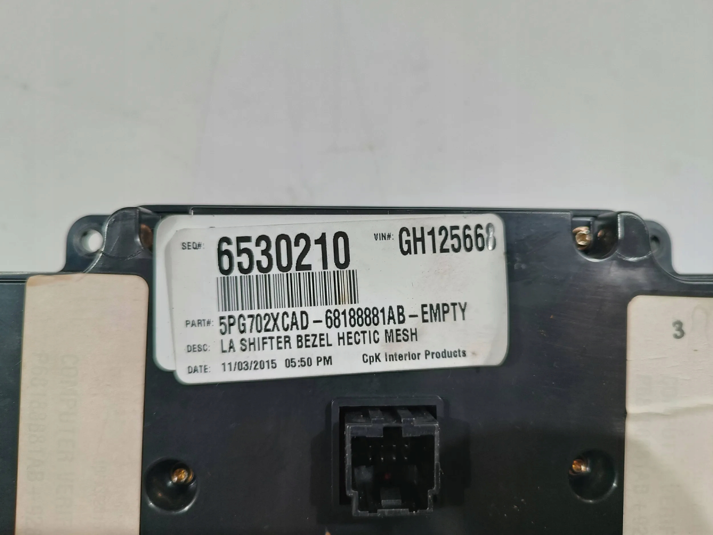 Panel radia klimatizaci Dodge Challenger SRT radar