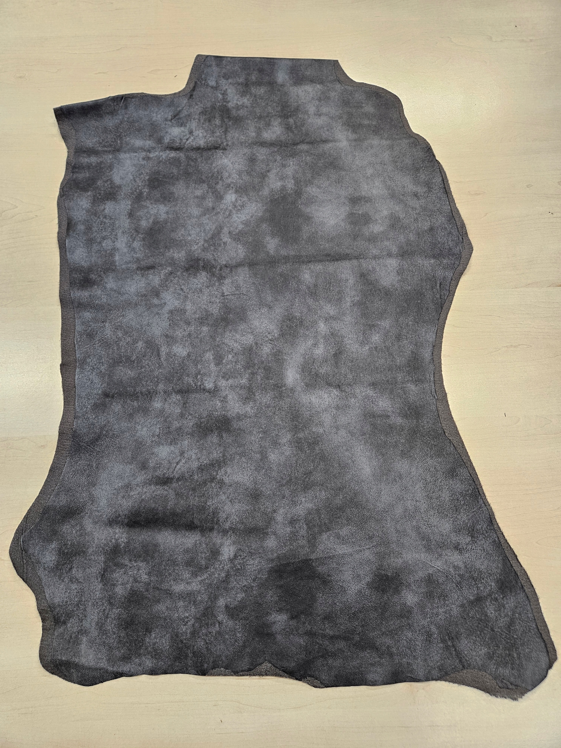 Přírodní lícová kůže šedá strečem gr. 0,5 mm