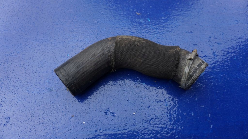 VOLVO S60 V60 XC60 2.0 D4 D5 Schlauch intercooler