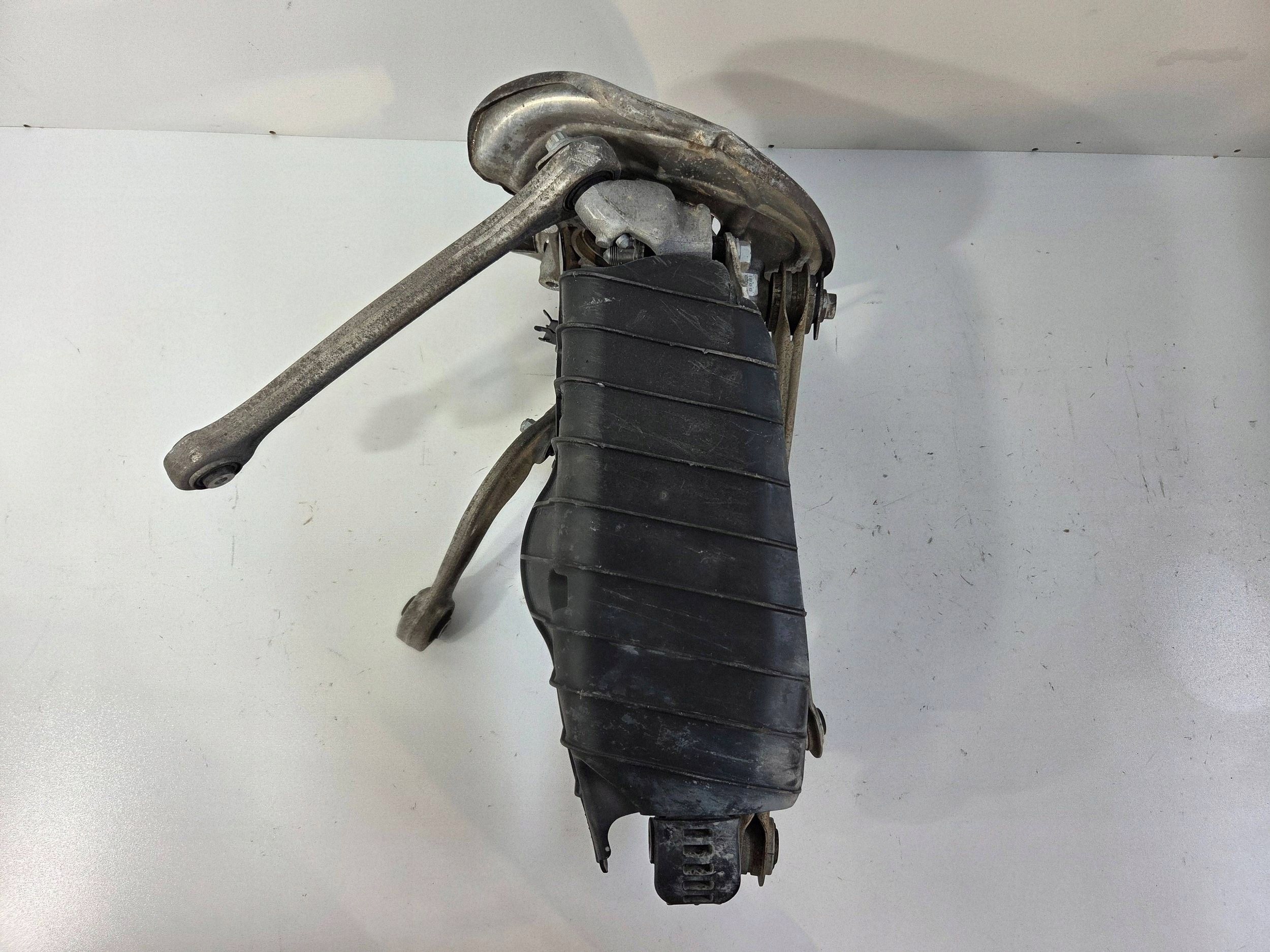 Audi A6 S6 C8 4K swing rear left 80A505459B (T449)