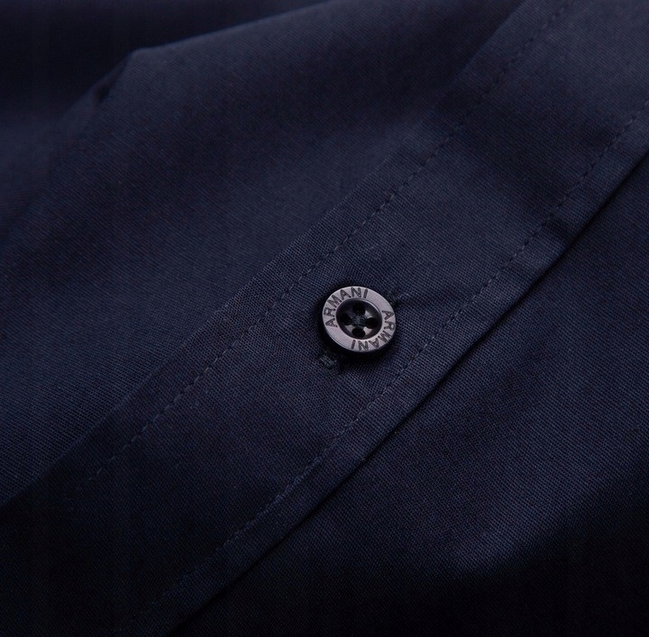 KOSZULA EMPORIO ARMANI SLIM FIT DOPASOWANA GŁADKA GRANATOWA Rozmiar L