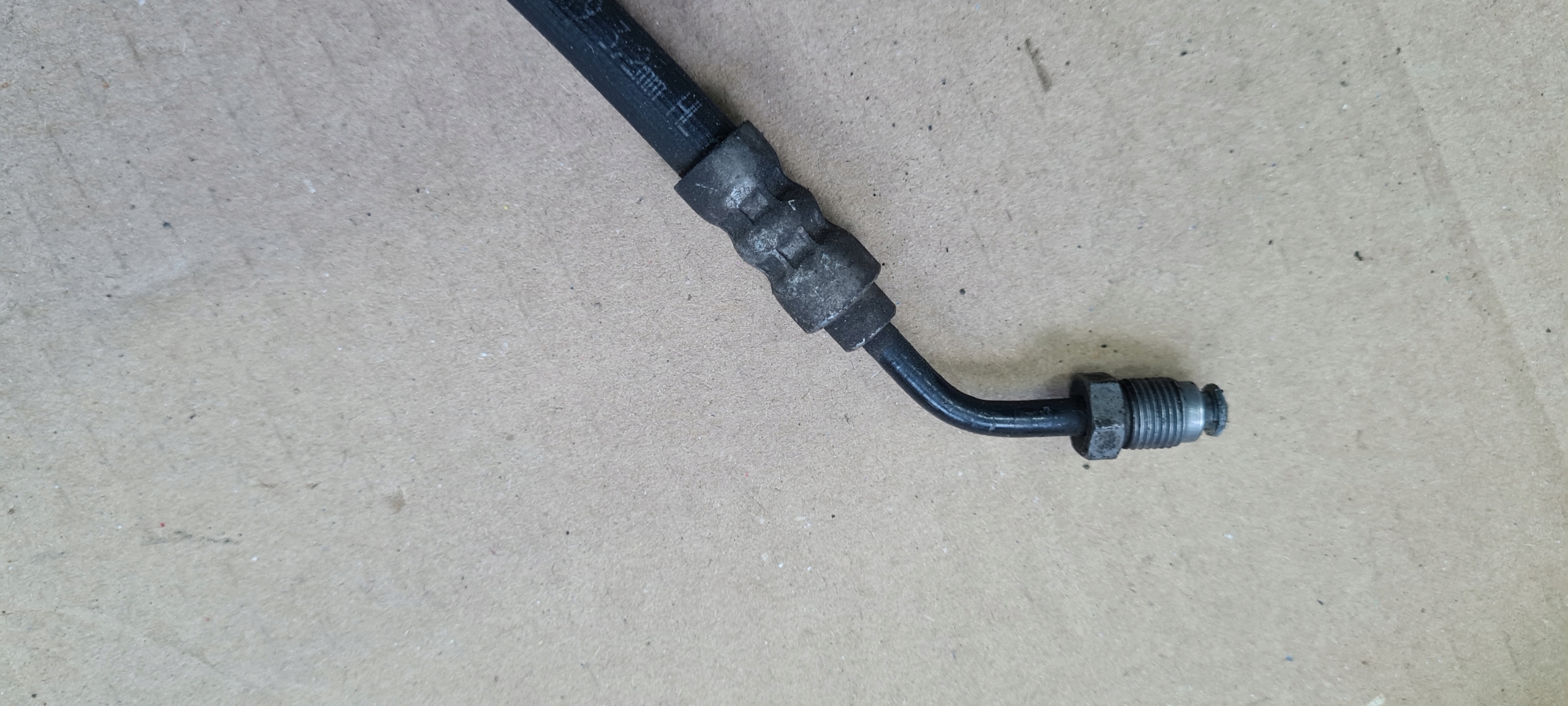 A4 B9 wiring of a caliper left front brake