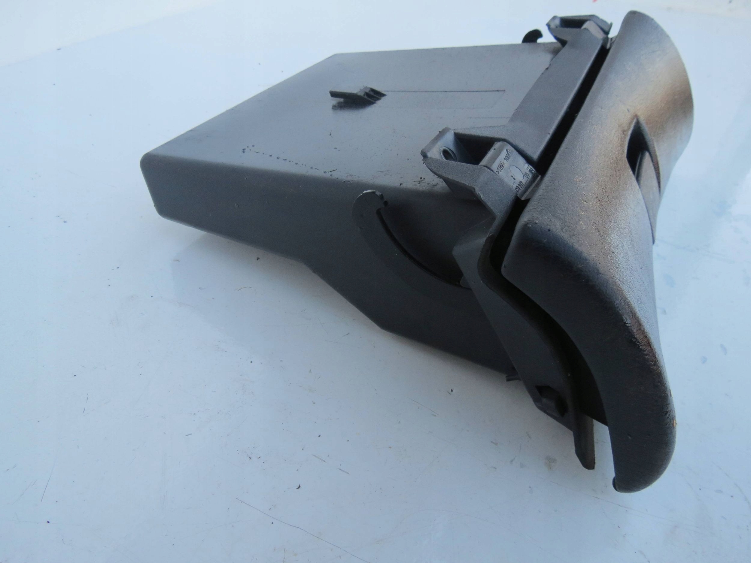 Handschuhfach OPEL ASTRA 1.6 90451110